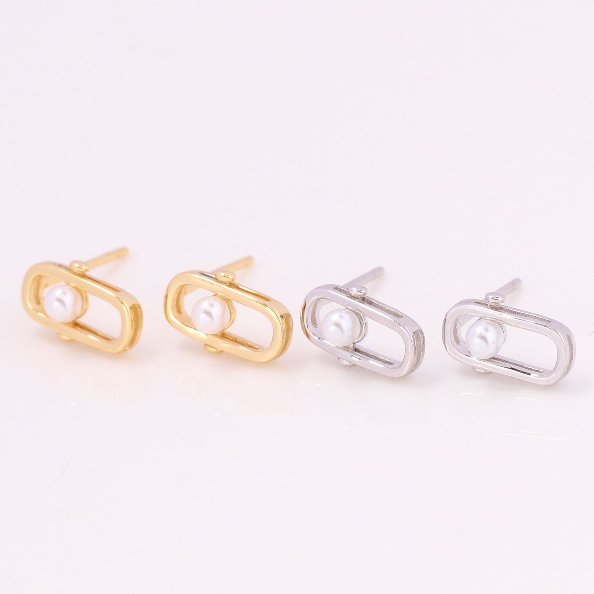 1 Pair Simple Style Solid Color Inlay Sterling Silver Pearl Ear Studs display picture 4
