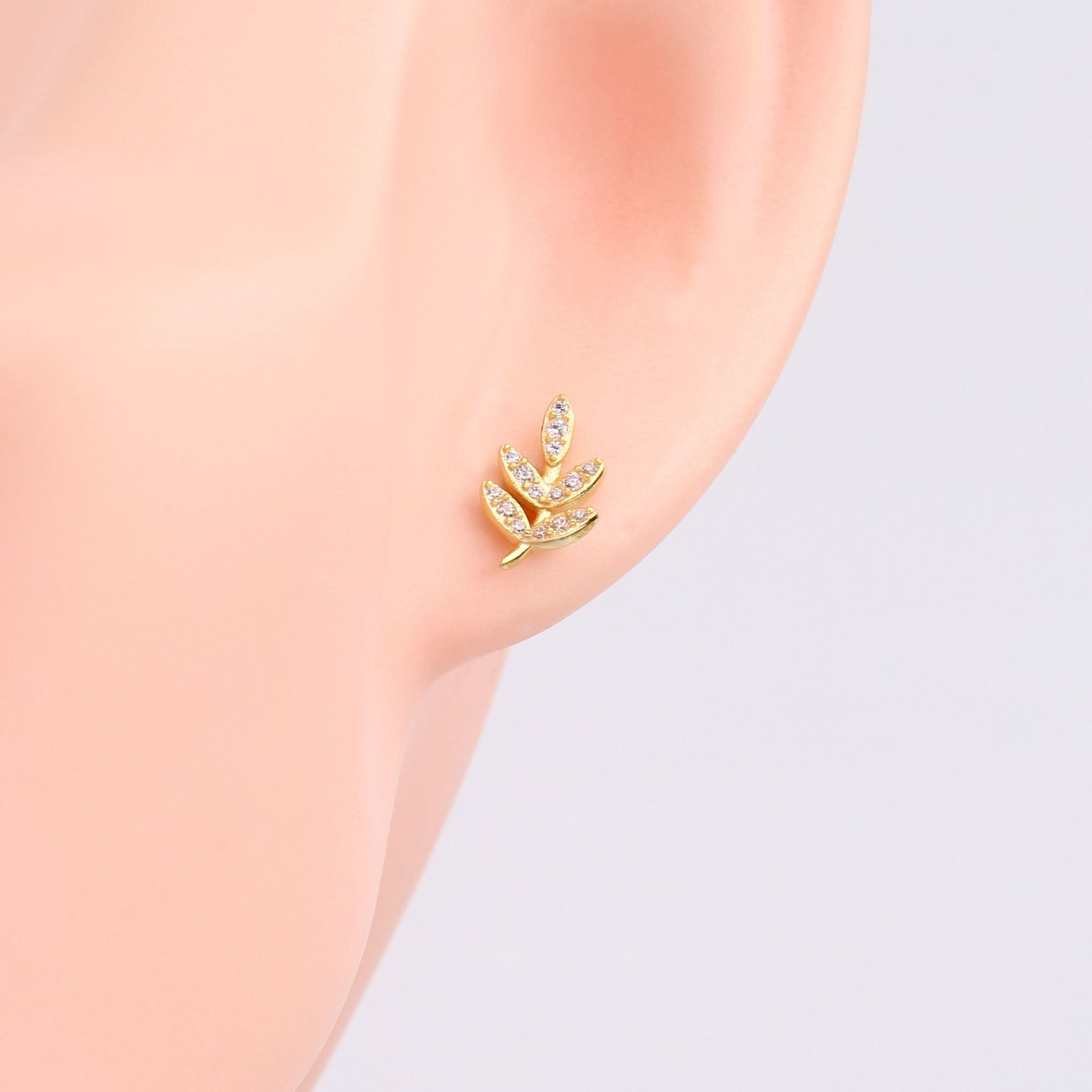 1 Pair Simple Style Flower Inlay Sterling Silver Zircon Ear Studs display picture 7