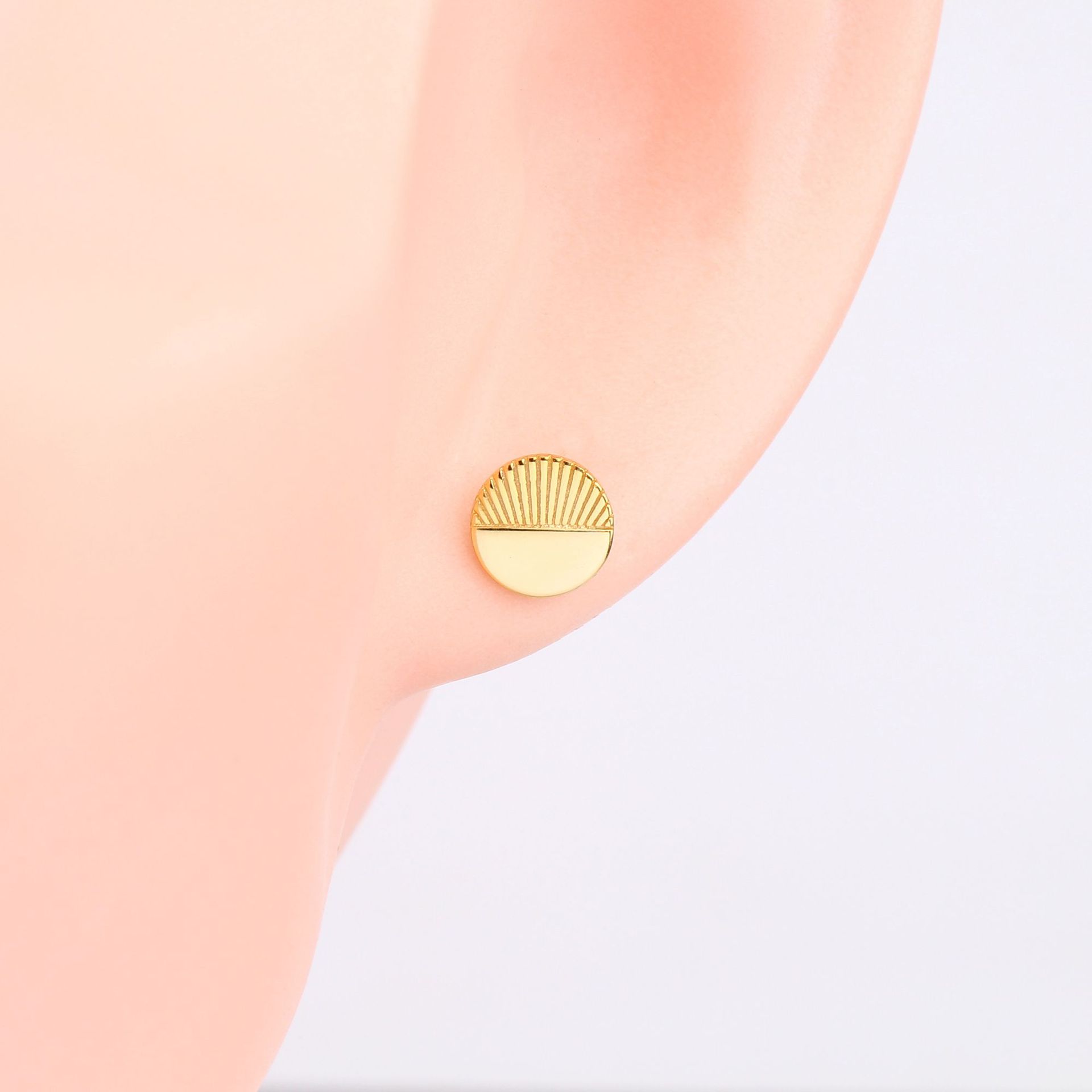 1 Pair Simple Style Round Plating Sterling Silver Ear Studs display picture 7