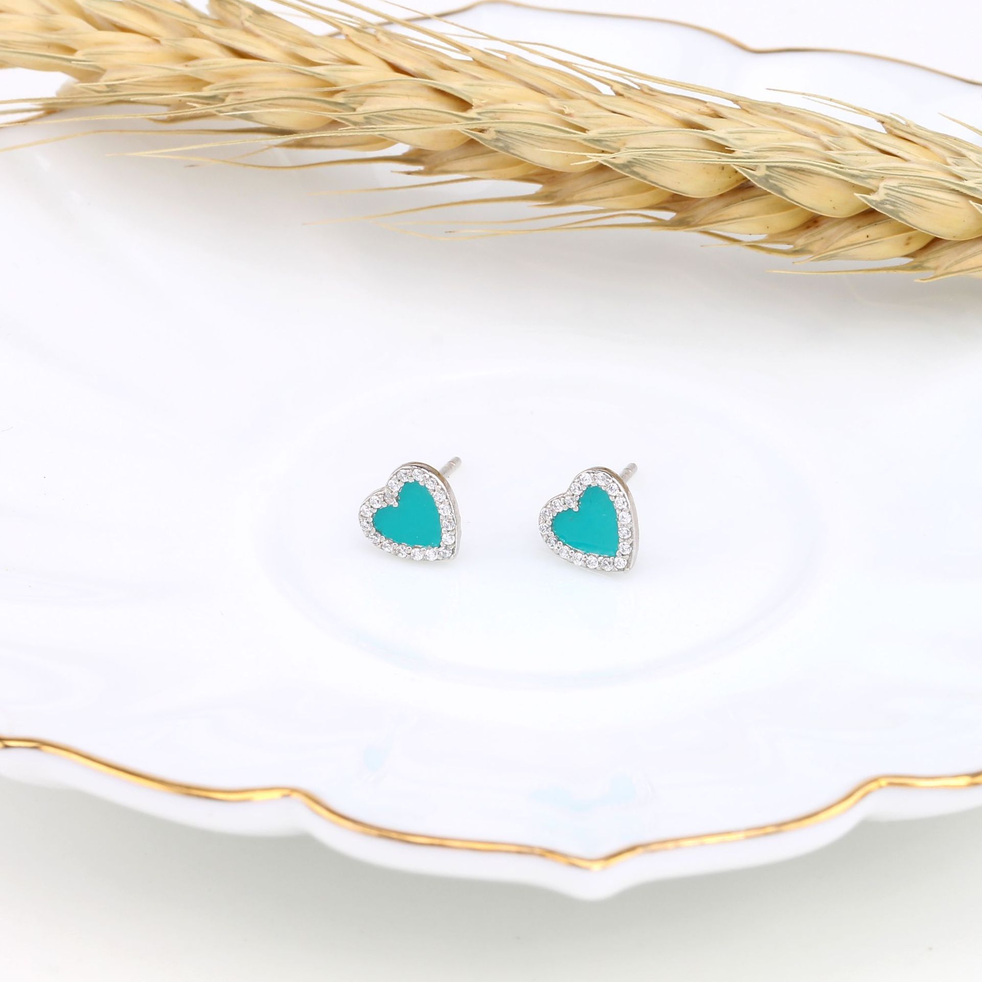1 Pair Cute Heart Shape Enamel Plating Inlay Sterling Silver Zircon Ear Studs display picture 10