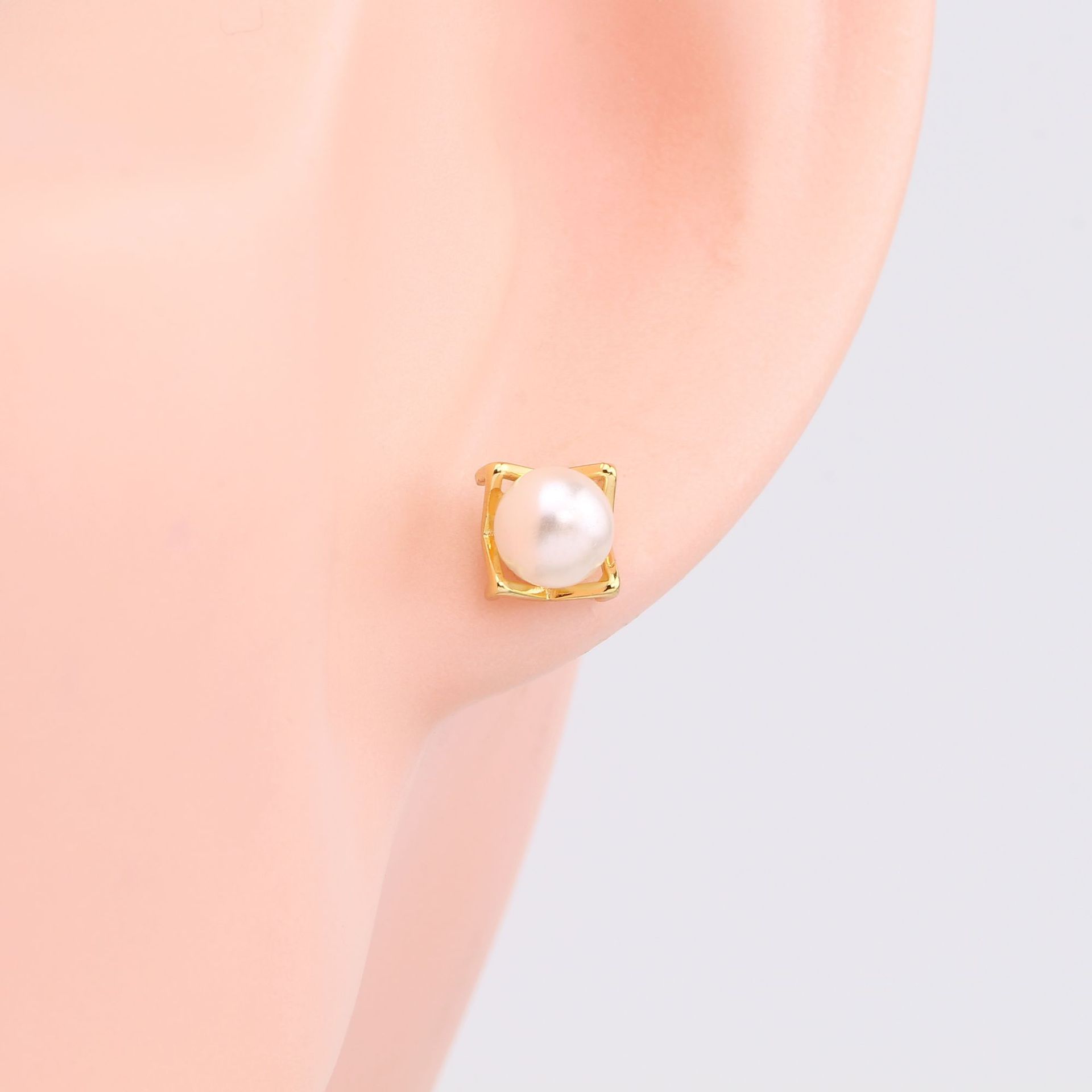 1 Pair Sweet Solid Color Inlay Sterling Silver Artificial Pearls Ear Studs display picture 5