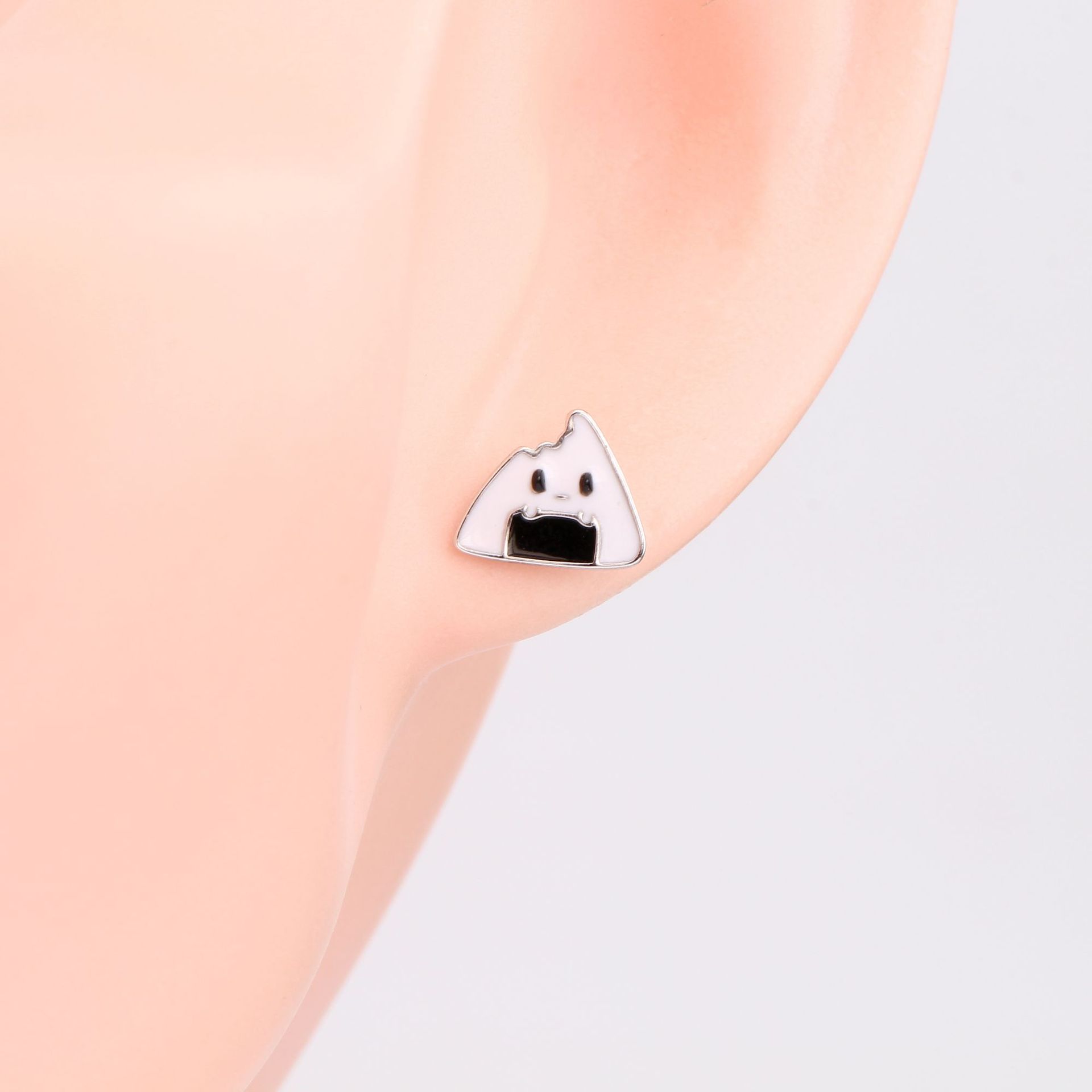 1 Pair Cute Cartoon Character Plating Sterling Silver Ear Studs display picture 6