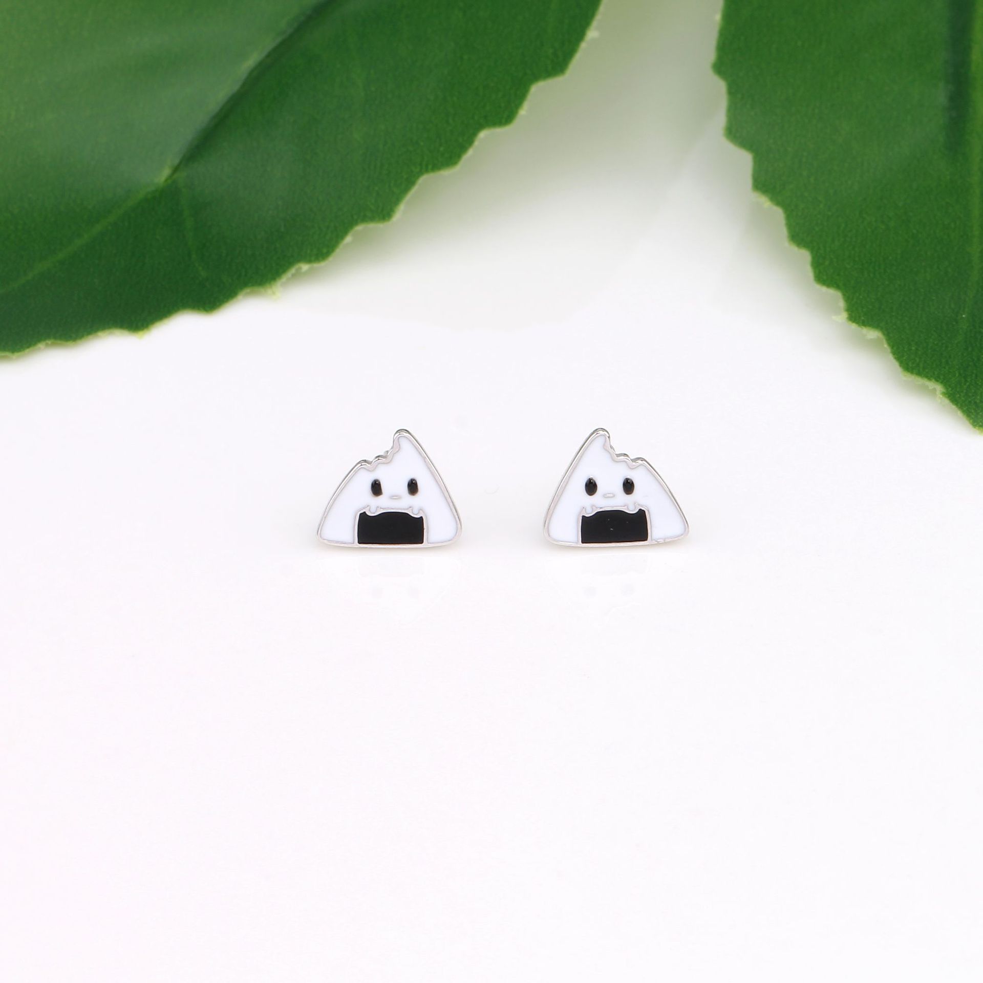 1 Pair Cute Cartoon Character Plating Sterling Silver Ear Studs display picture 10