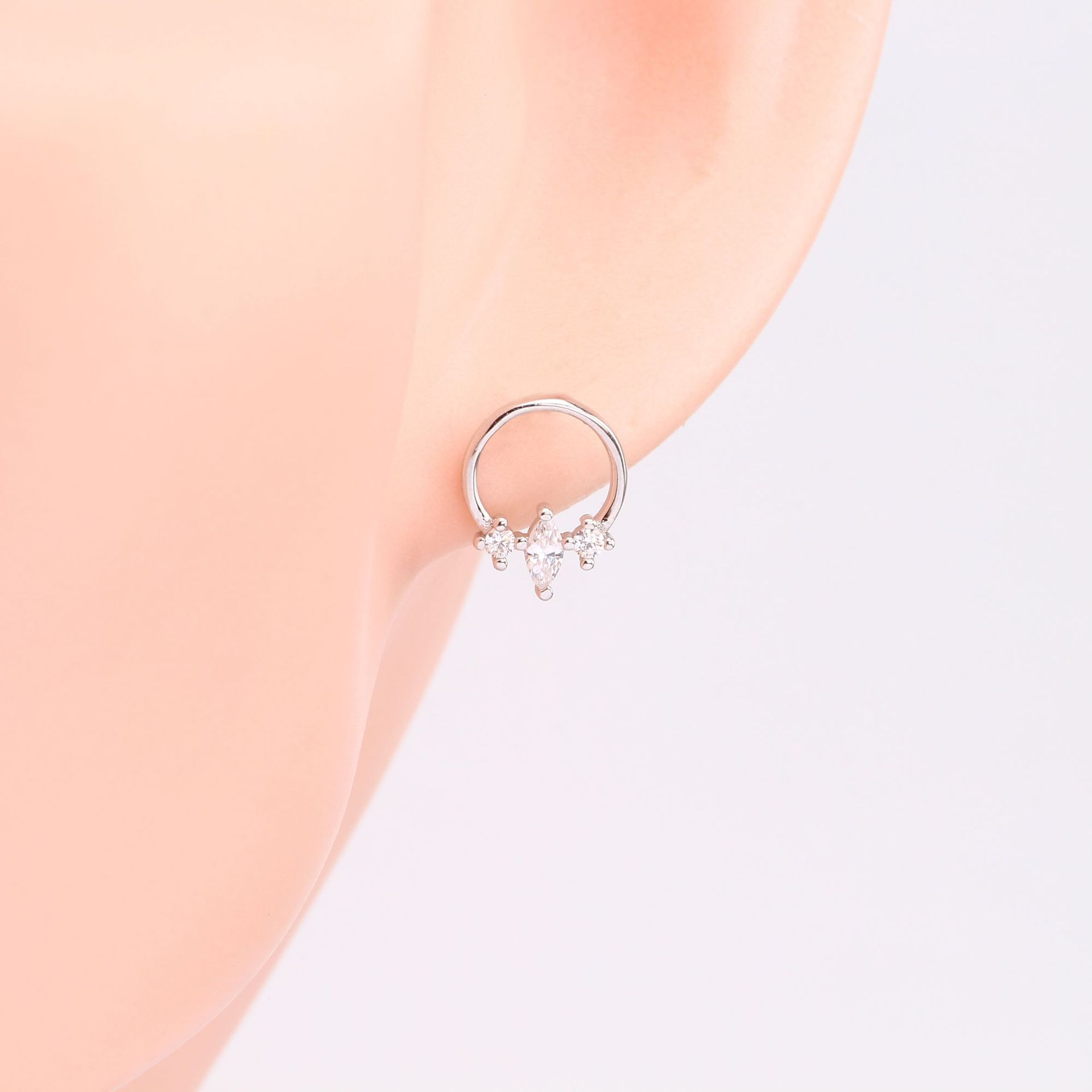 1 Pair Sweet Circle Sterling Silver Ear Studs display picture 6