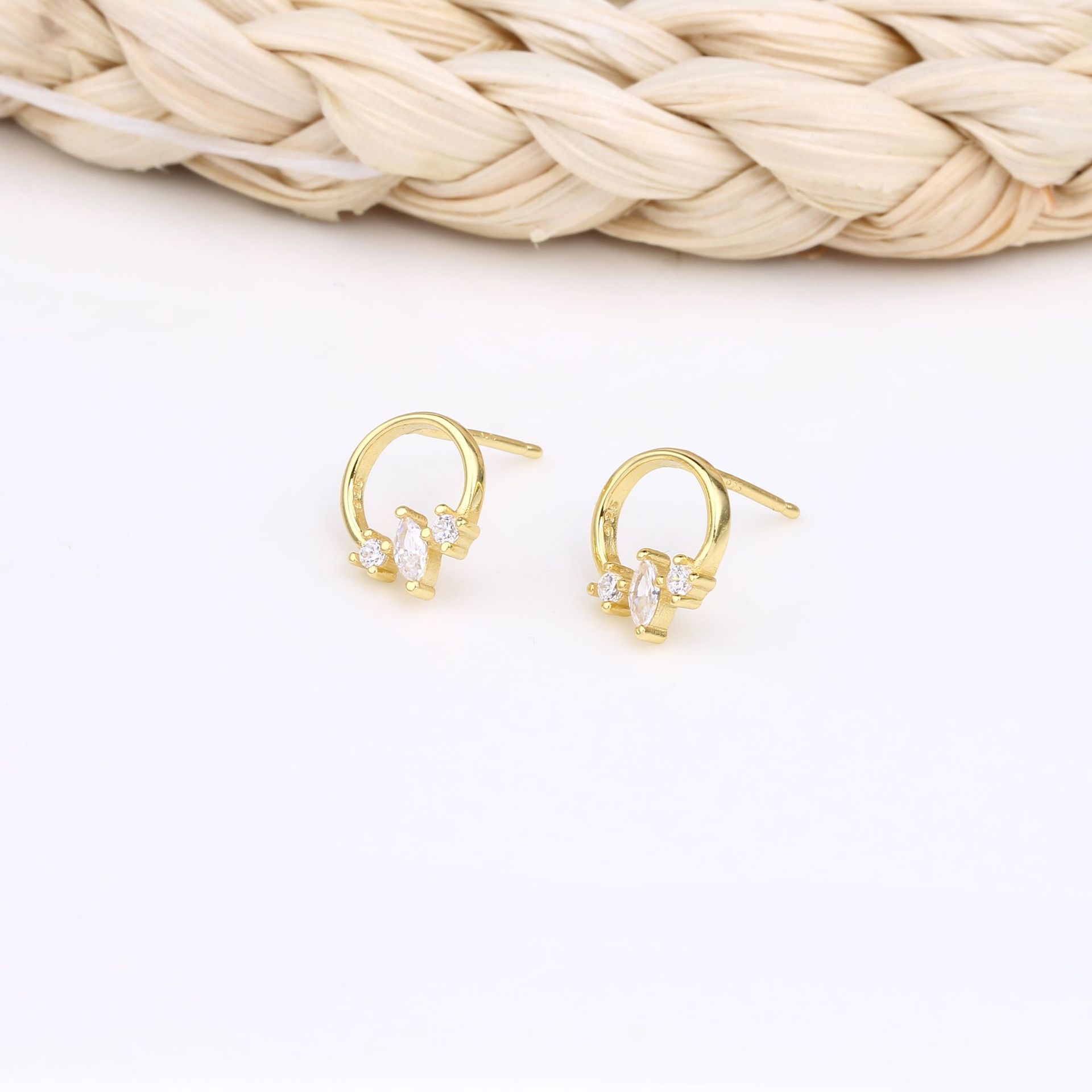 1 Pair Sweet Circle Sterling Silver Ear Studs display picture 7