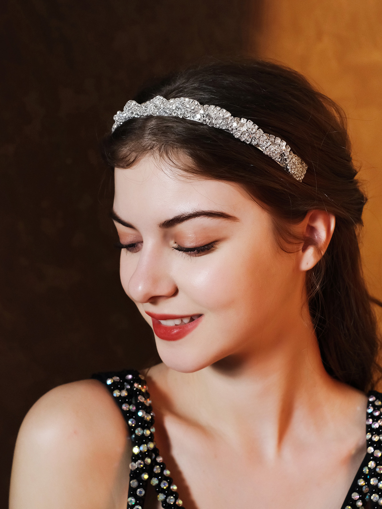 Lady Solid Color Rhinestone Diamond Hair Band display picture 2