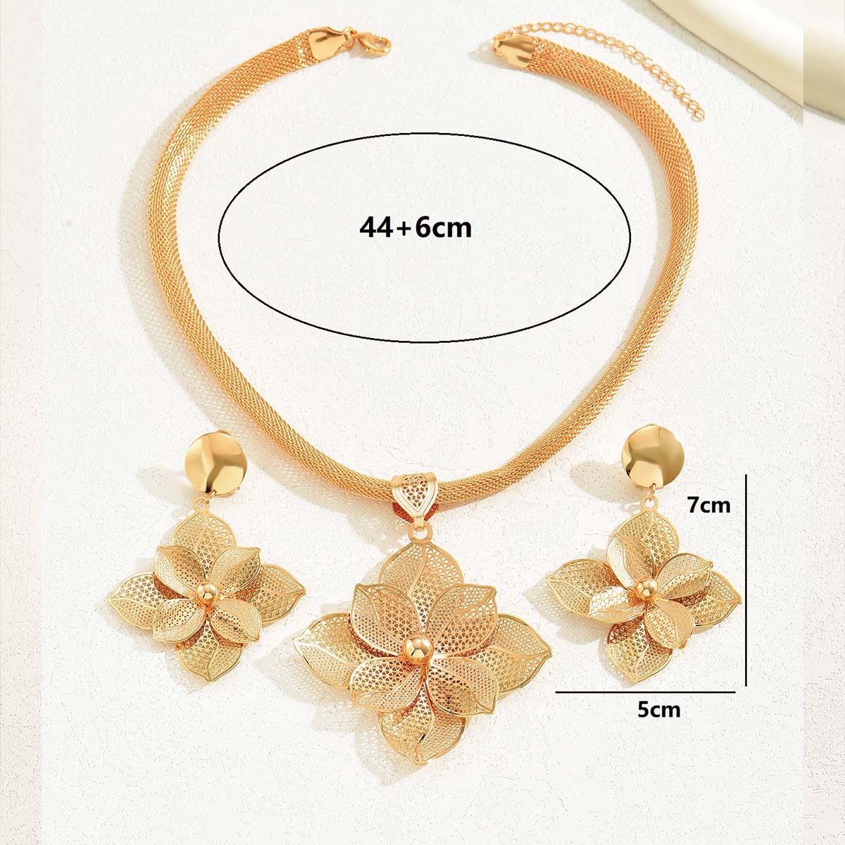 Elegant Flower Iron Plating Hollow Out Wedding Season Women's Earrings Necklace display picture 1