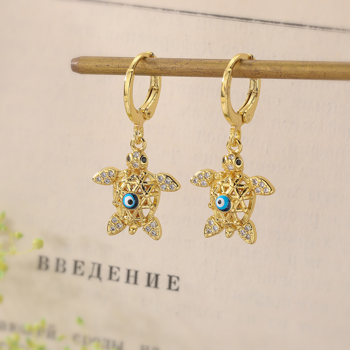 1 Pair Sweet Tortoise Bee Plating Inlay Copper Zircon 18k Gold Plated Drop Earrings display picture 3