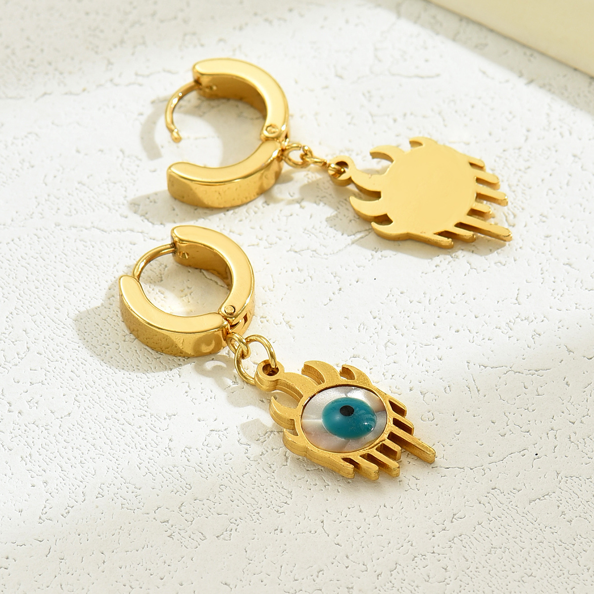 1 Pair Casual Preppy Style Punk Flame Eye Plating Inlay Stainless Steel Resin 18k Gold Plated Drop Earrings display picture 5