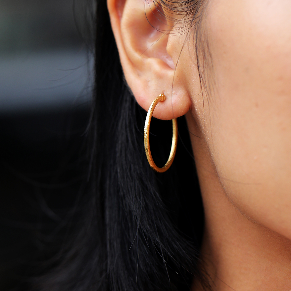 1 Pair Casual Vacation Simple Style Circle Plating 201 Stainless Steel 18K Gold Plated Hoop Earrings display picture 10