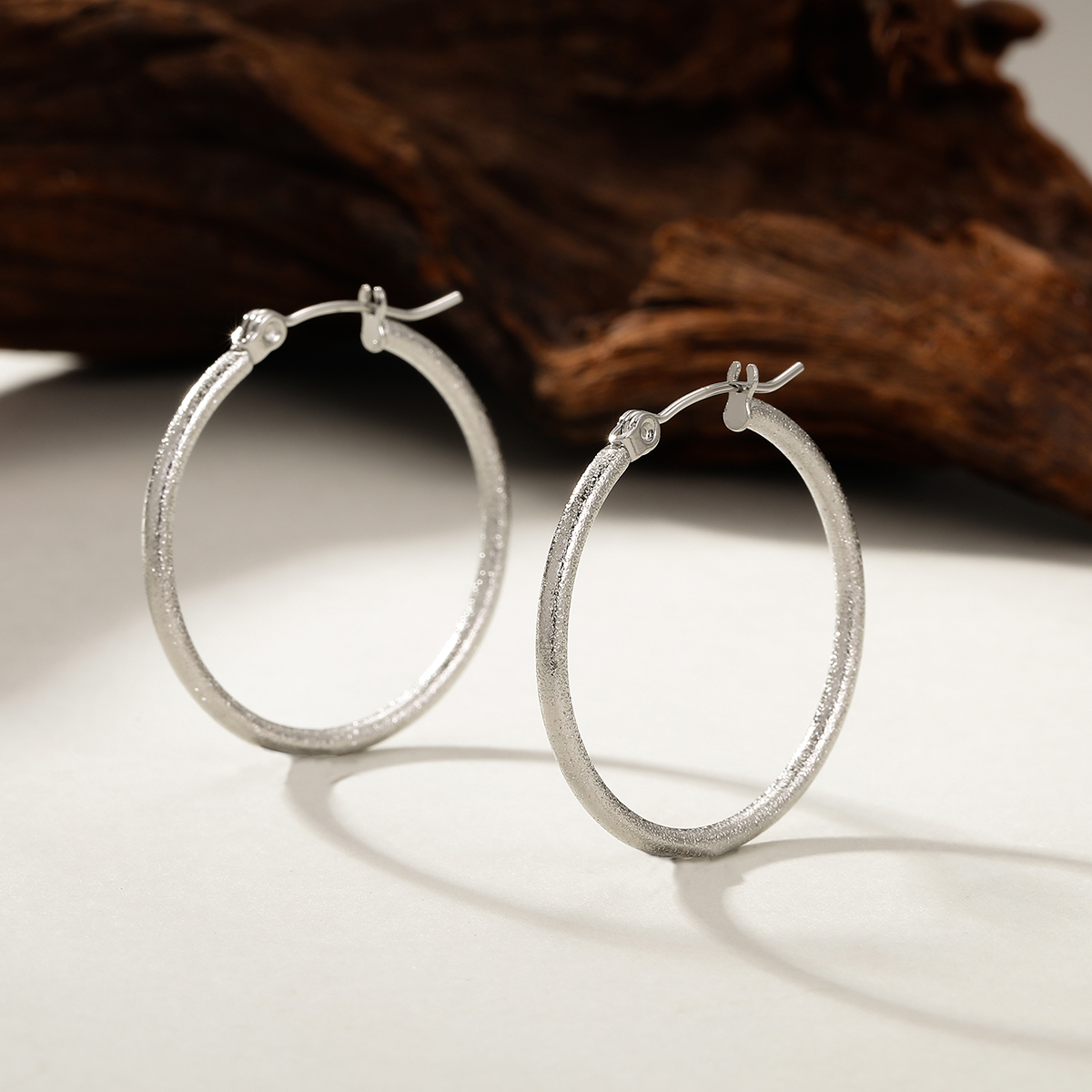 1 Pair Casual Vacation Simple Style Circle Plating 201 Stainless Steel 18K Gold Plated Hoop Earrings display picture 13