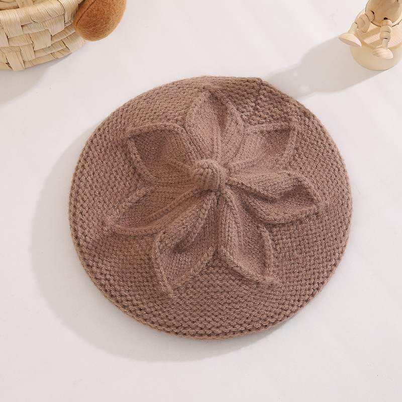Girl's Ig Style Casual Solid Color Flower Beret Hat display picture 3