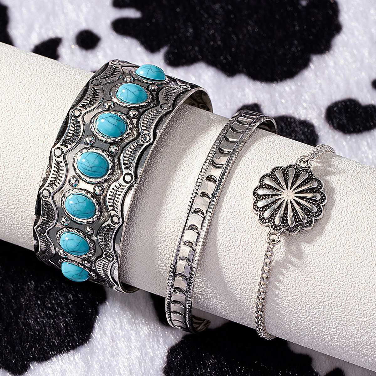 Elegant Retro Vacation Round Alloy Turquoise Metal Inlay Turquoise Women's Bangle display picture 2