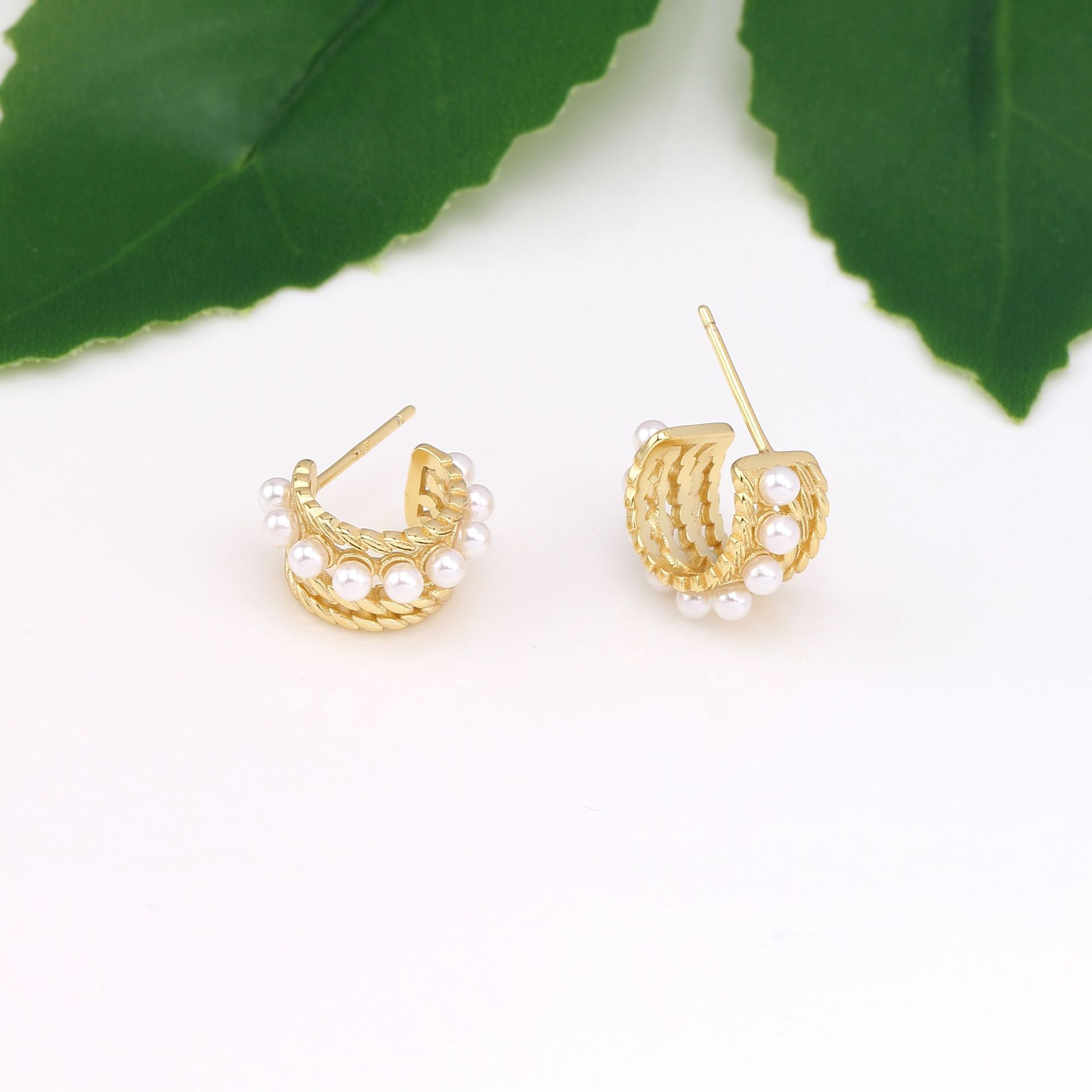 1 Pair Elegant U Shape Geometric Inlay Sterling Silver Artificial Pearls Earrings display picture 9