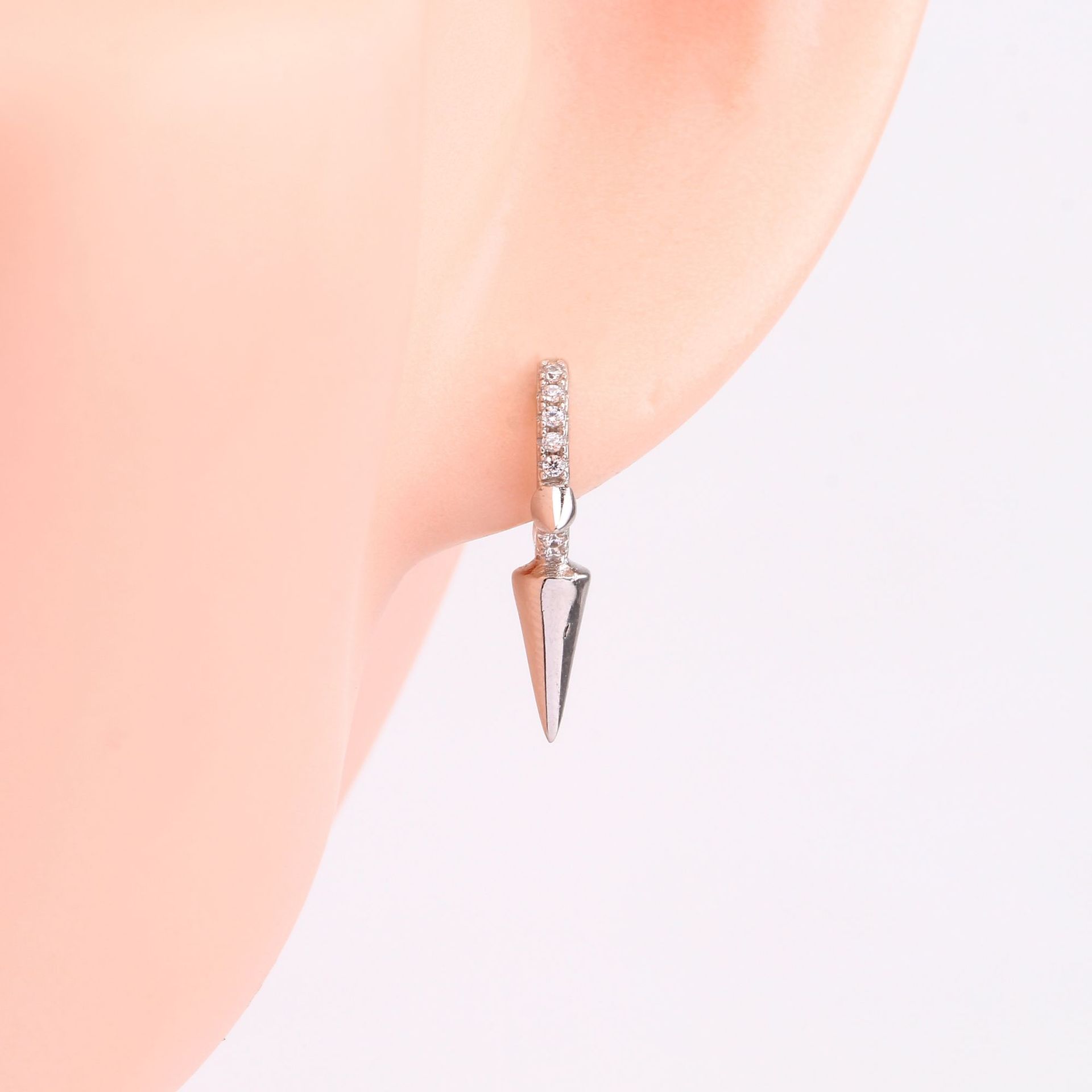 1 Paar Einfacher Stil Pendeln Geometrisch Überzug Sterling Silber Ohrringe display picture 5