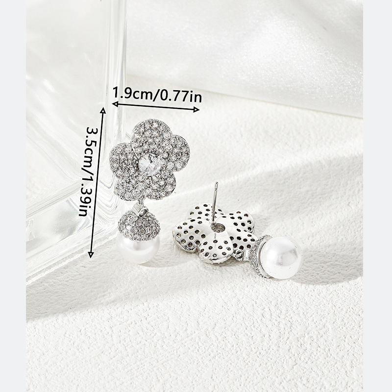 1 Pair Cute Sweet Flower Inlay Copper Zircon Palladium White K Drop Earrings display picture 3