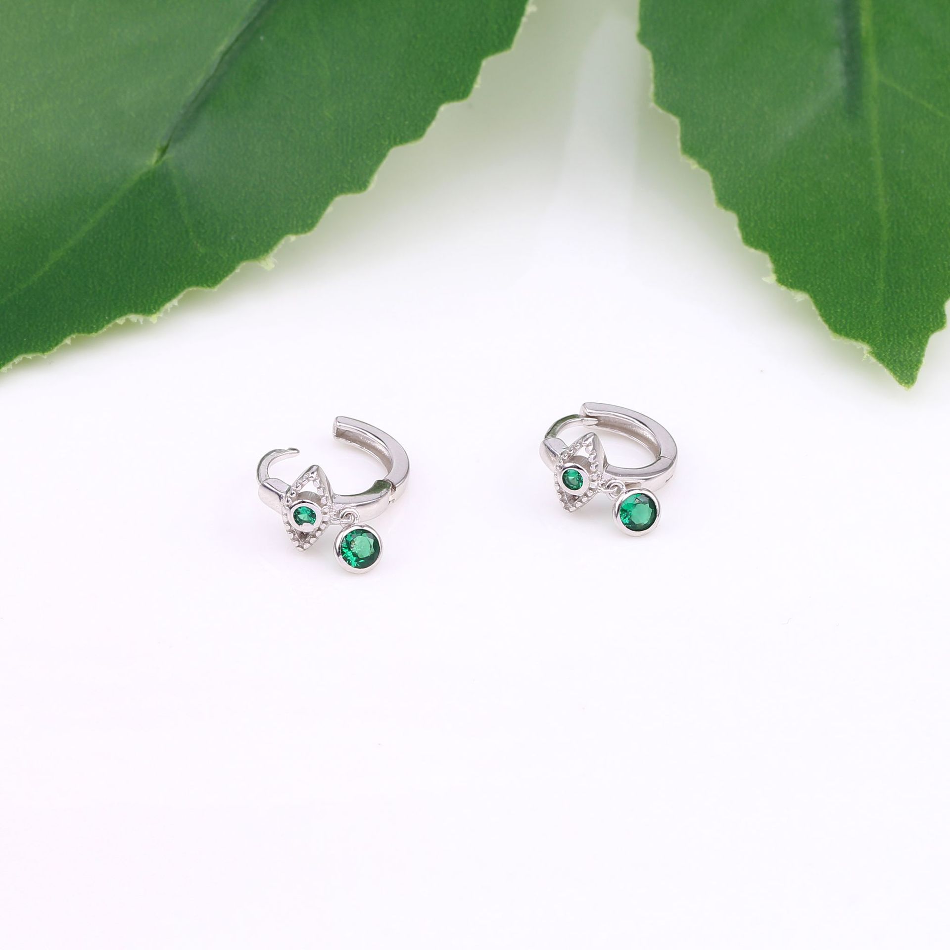 1 Pair Vintage Style Devil's Eye Solid Color Plating Inlay Sterling Silver Zircon White Gold Plated Drop Earrings display picture 20