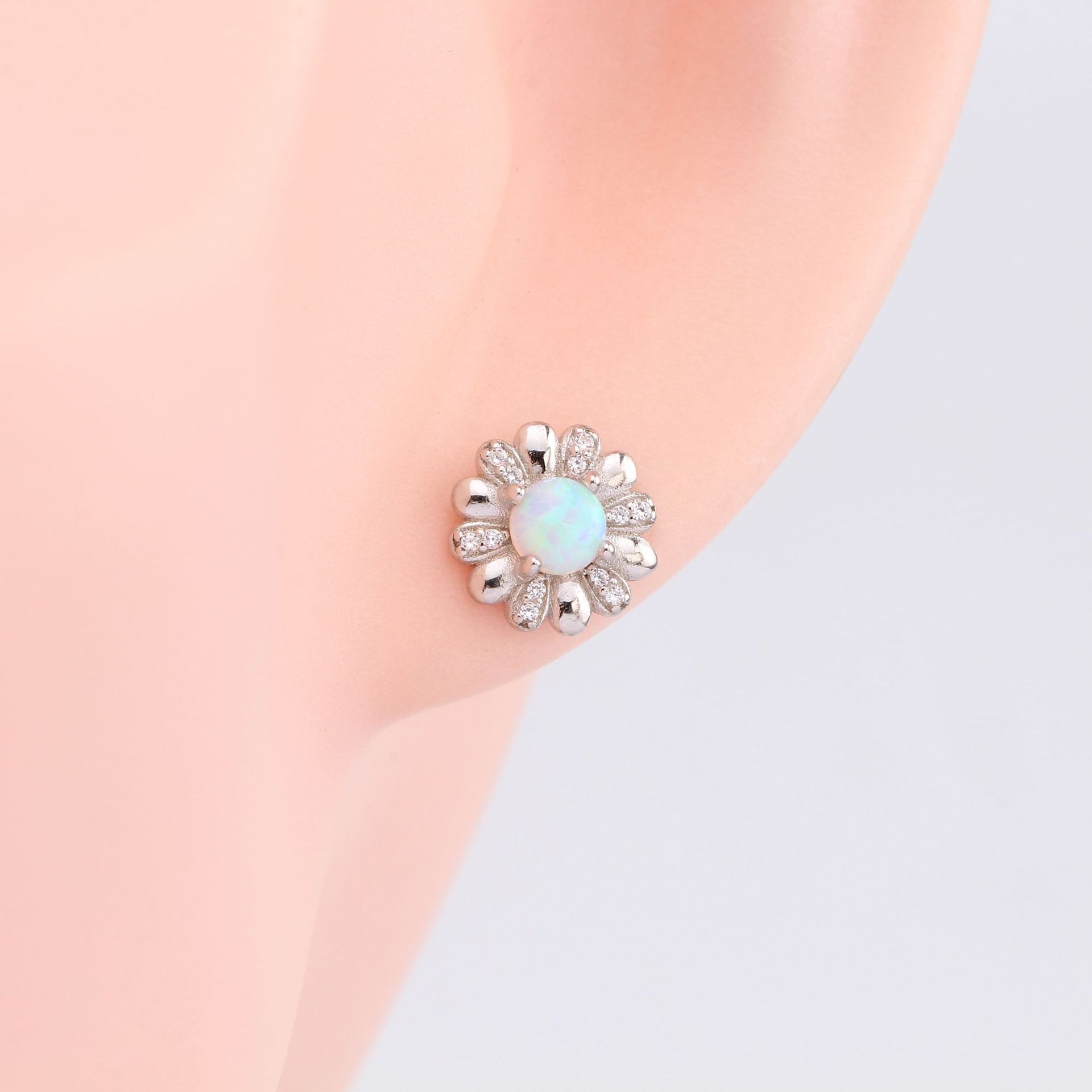 1 Paire Élégant Mignon Sucré Fleur Placage Incruster Argent Sterling Zircon Boucles D'oreilles display picture 6