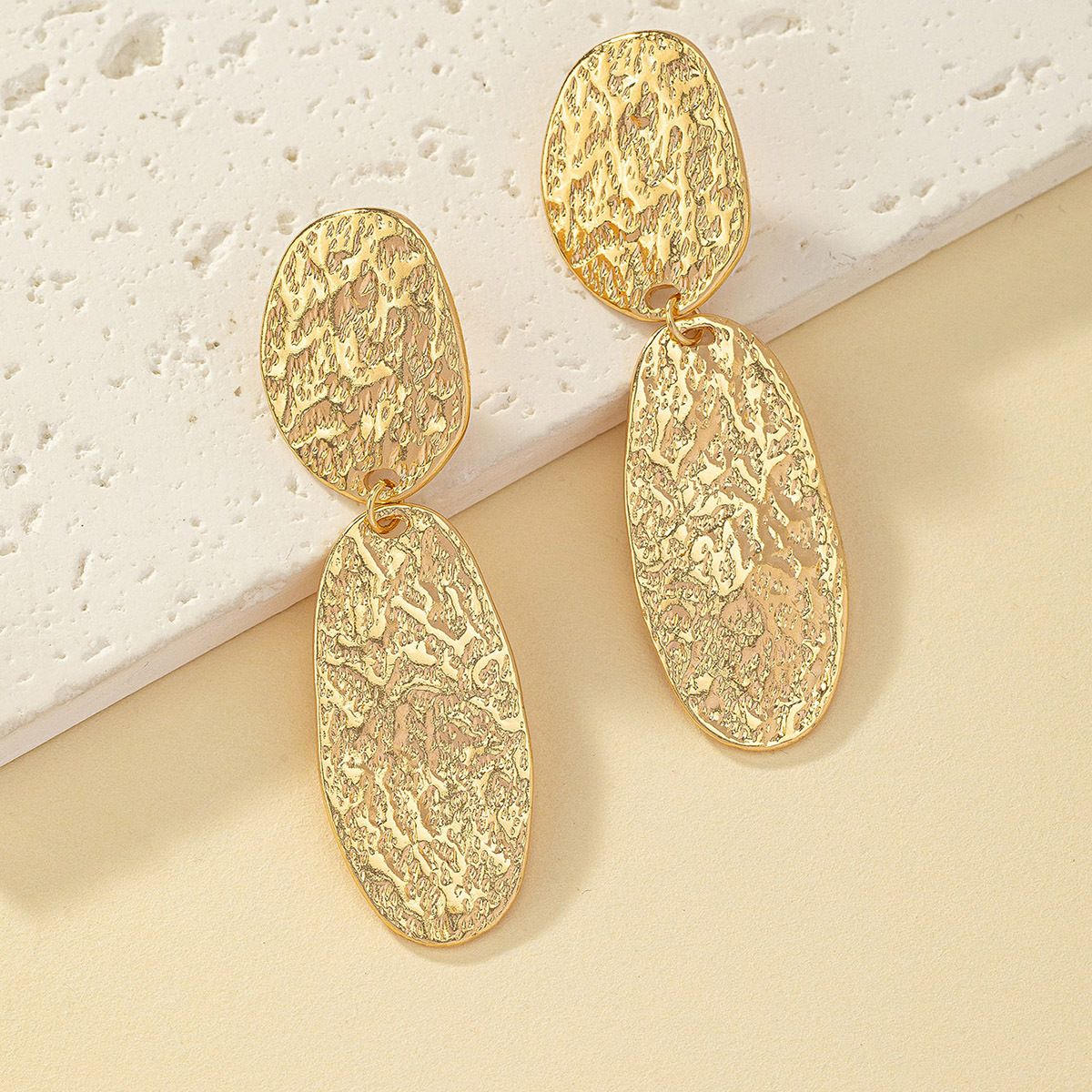 Wholesale Jewelry Vintage Style Simple Style Oval Solid Color Alloy Plating Drop Earrings display picture 3