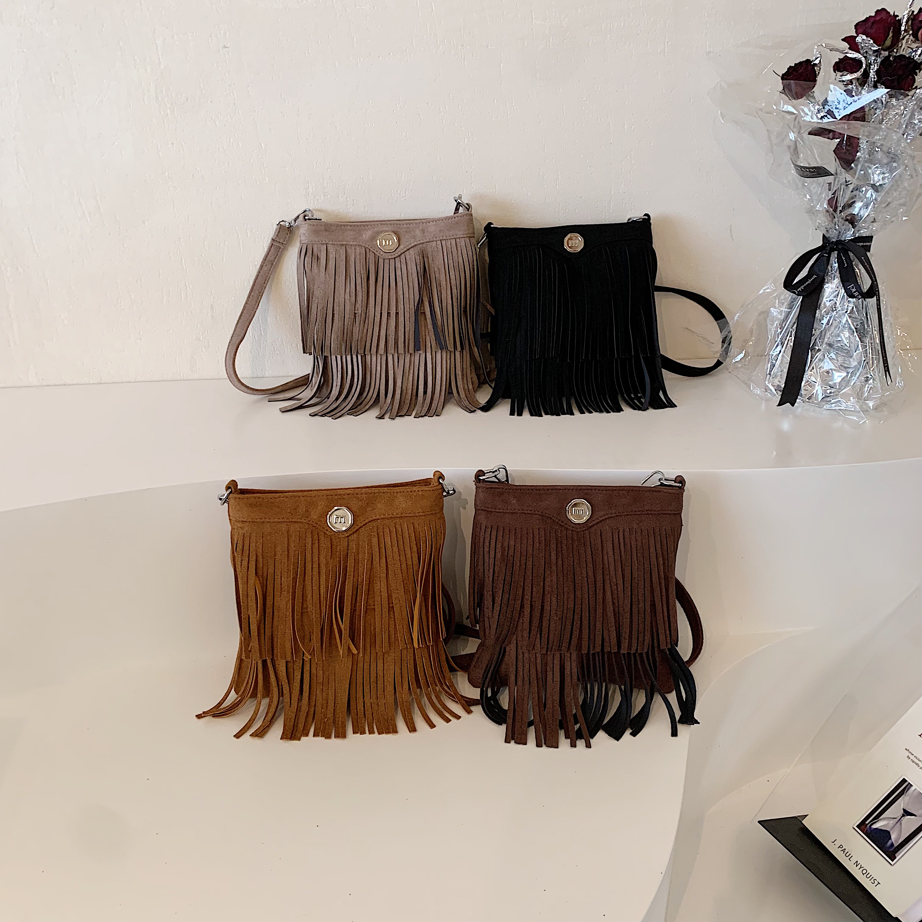 Women's Deerskin Velvet Solid Color Classic Style Tassel Square Zipper Crossbody Bag display picture 9