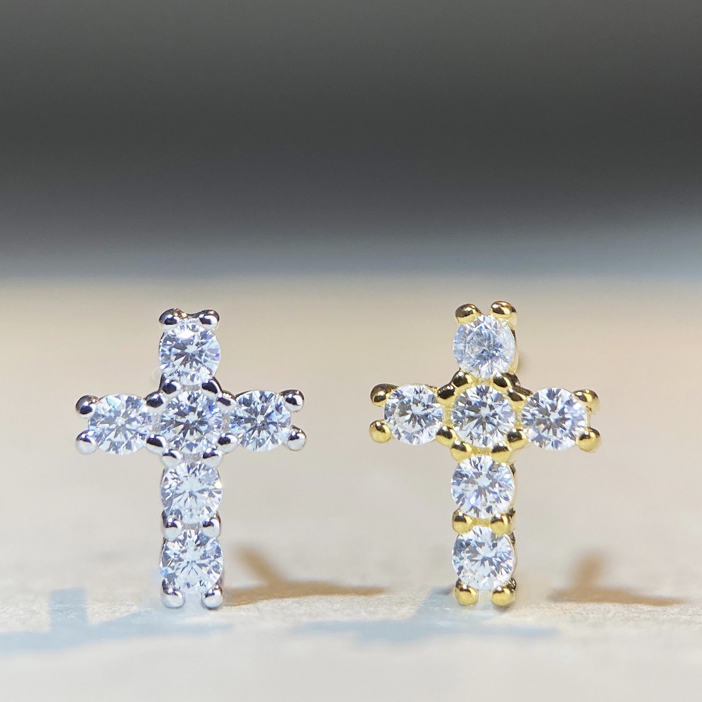 Simple Style Cross Sterling Silver Inlay Moissanite Ear Studs display picture 1