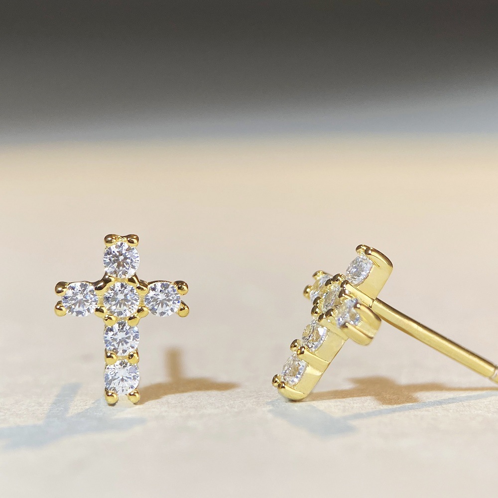 Simple Style Cross Sterling Silver Inlay Moissanite Ear Studs display picture 4