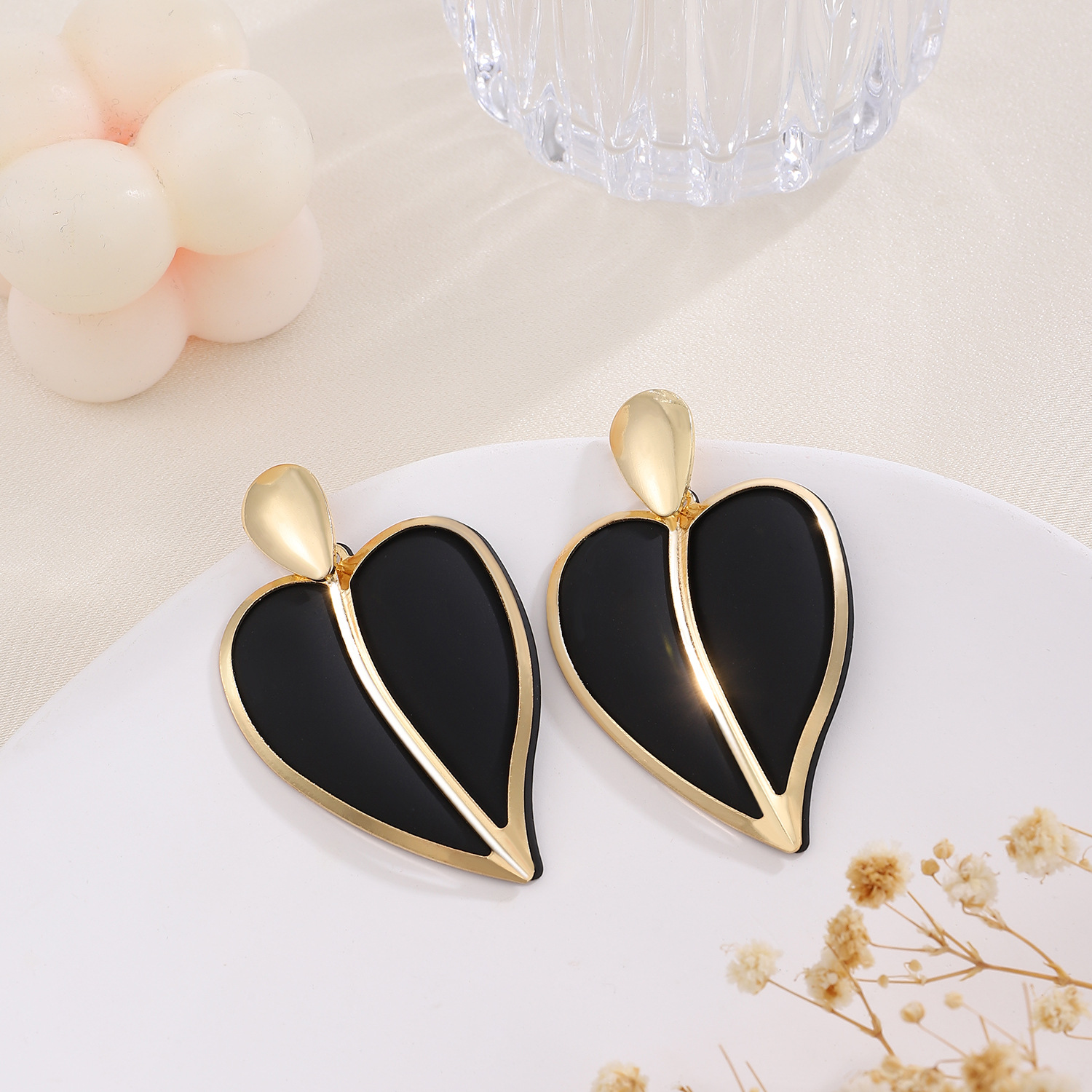 1 Pair Simple Style Heart Shape Plating Alloy 14k Gold Plated Ear Studs display picture 7