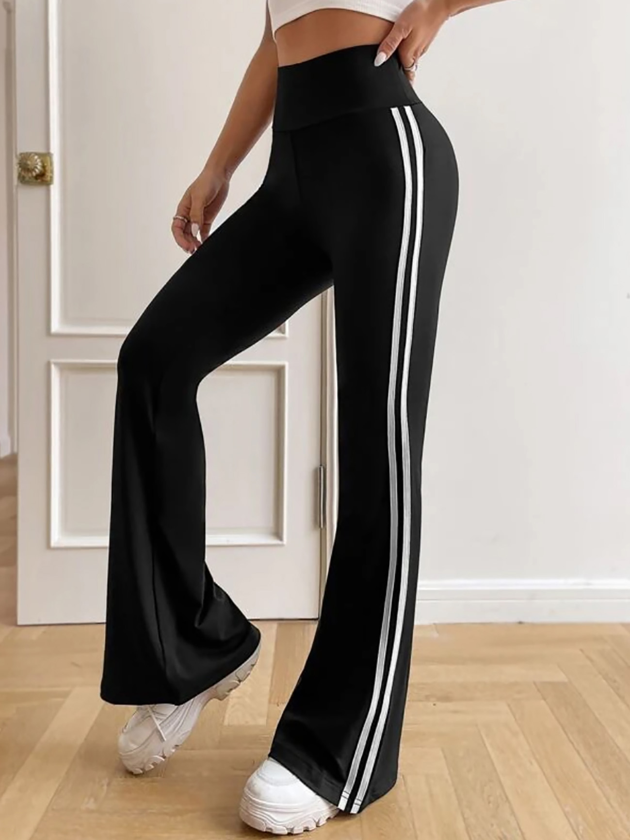 Casual Fitness Sports Solid Color Nylon Spandex Side Stripe Active Bottoms Flared Pants display picture 4