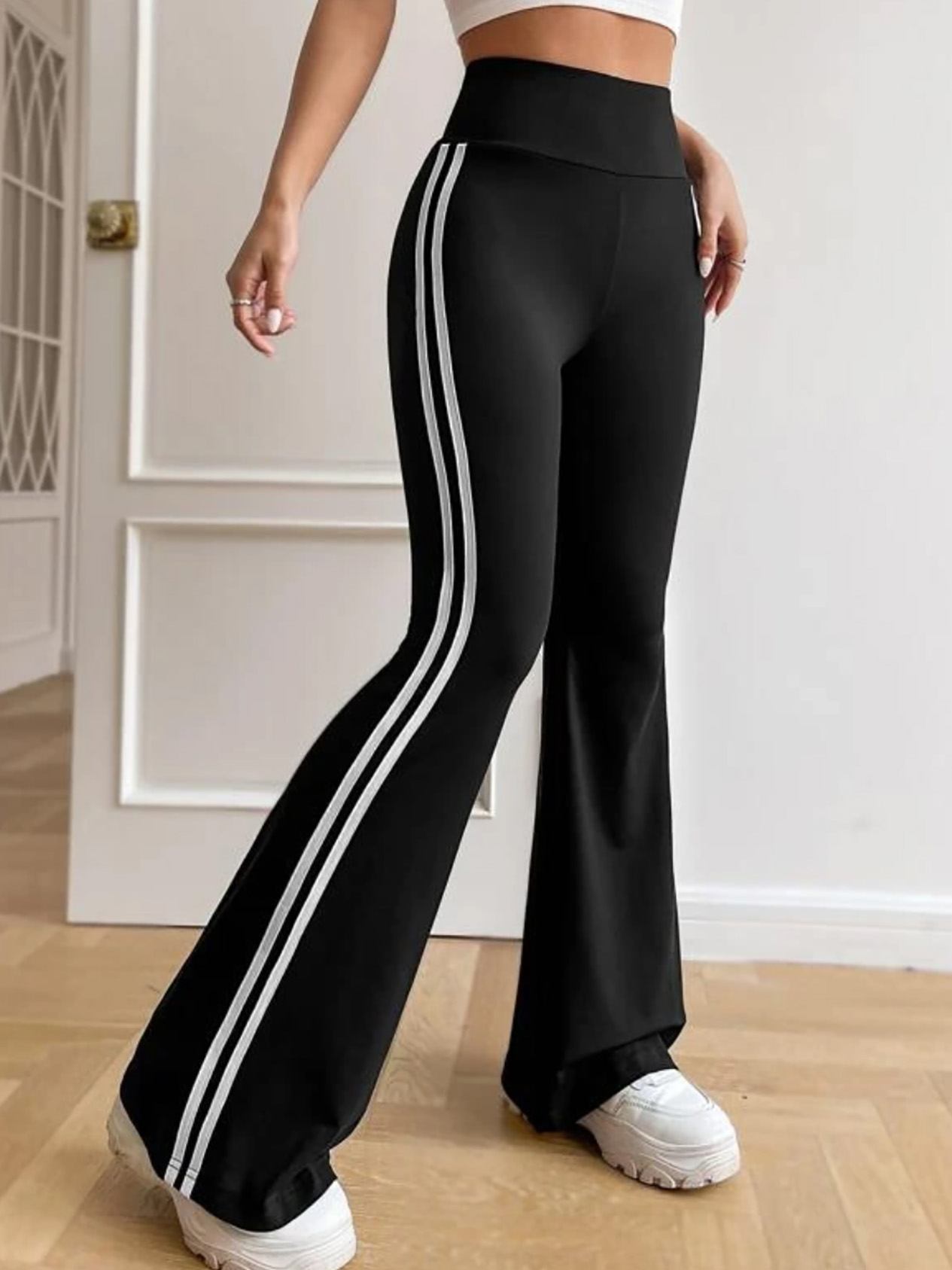 Casual Fitness Sports Solid Color Nylon Spandex Side Stripe Active Bottoms Flared Pants display picture 3