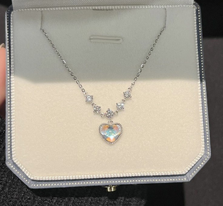 Lady Heart Shape Sterling Silver Artificial Gemstones Pendant Necklace In Bulk display picture 1