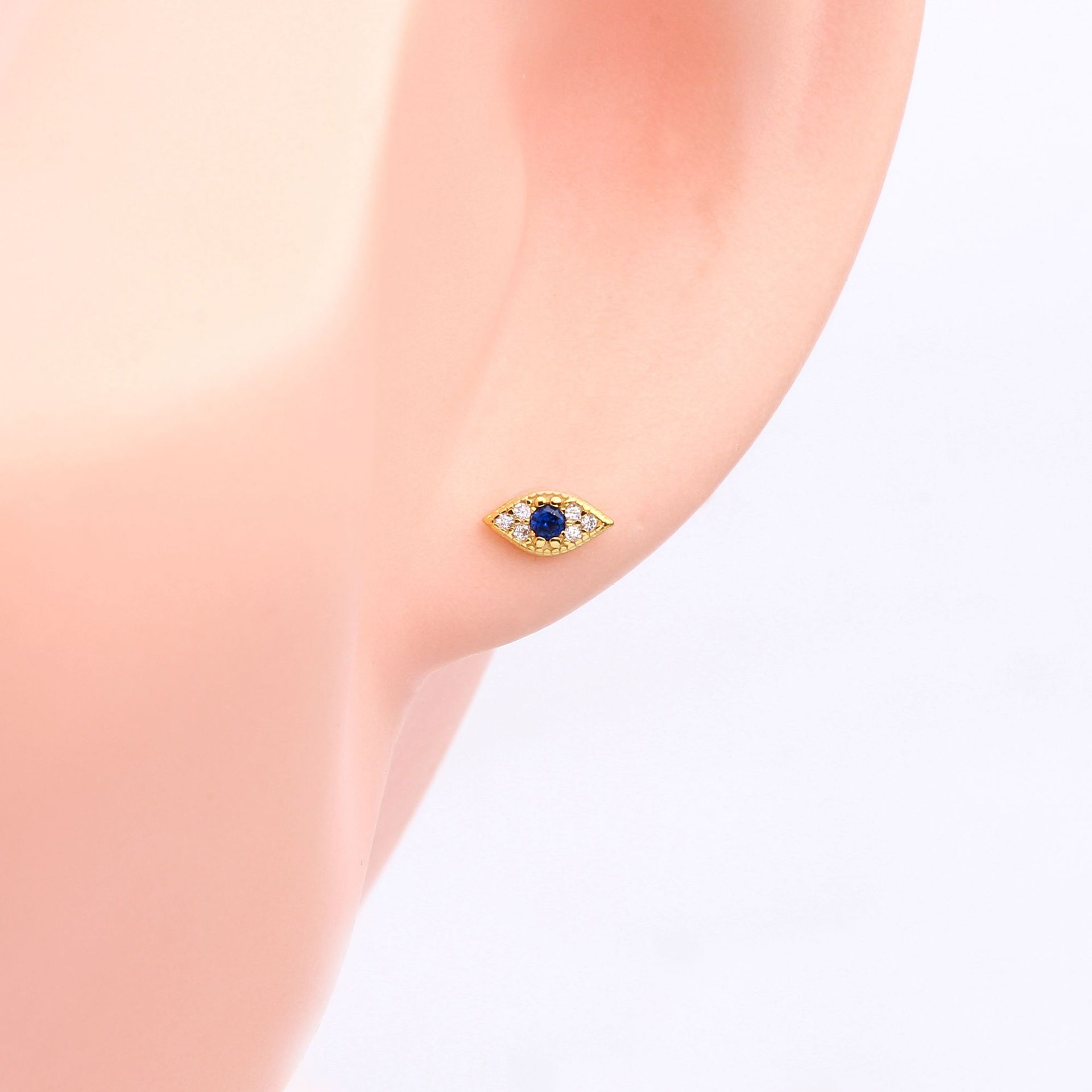 1 Pair Simple Style Eye Inlay Sterling Silver Artificial Gemstones Ear Studs display picture 2