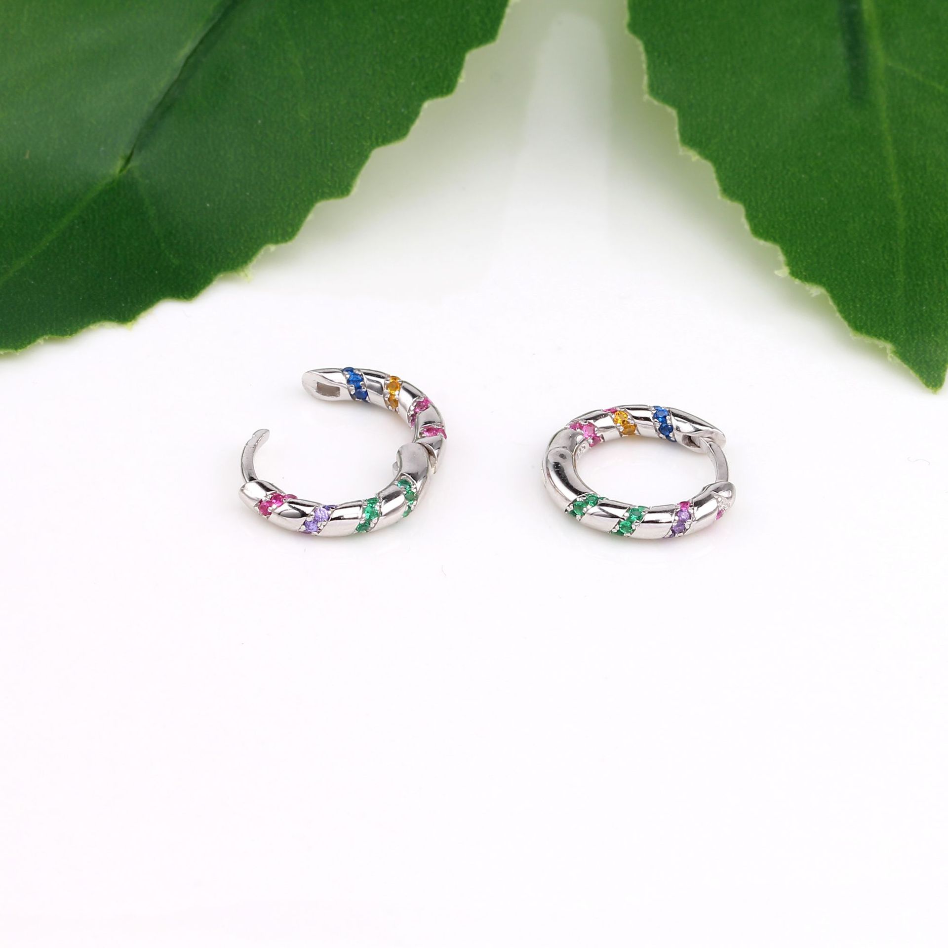 1 Pair Simple Style Color Block Inlay Sterling Silver Zircon Earrings display picture 24