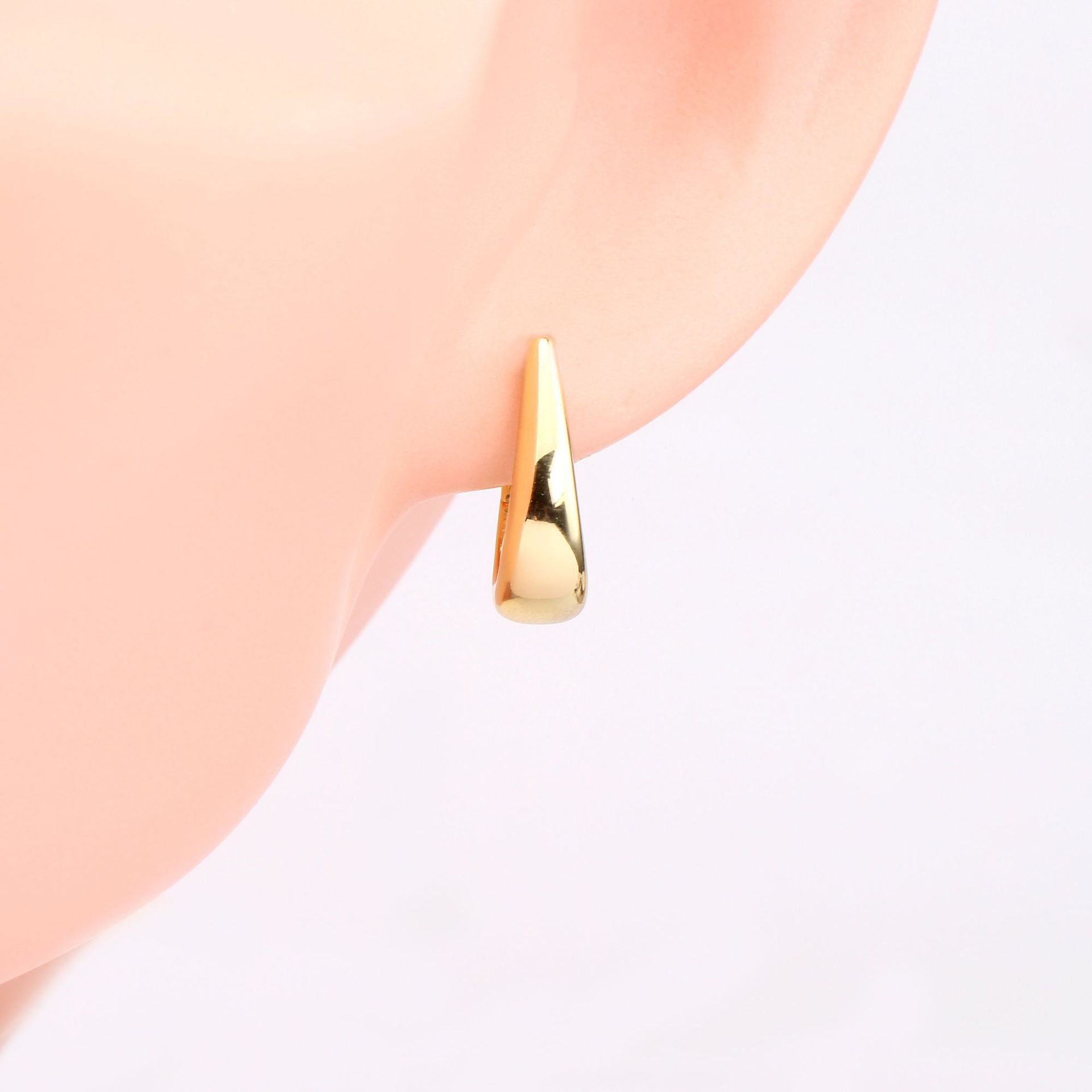 1 Pair Simple Style U Shape Plating Sterling Silver Gold Plated Earrings display picture 5