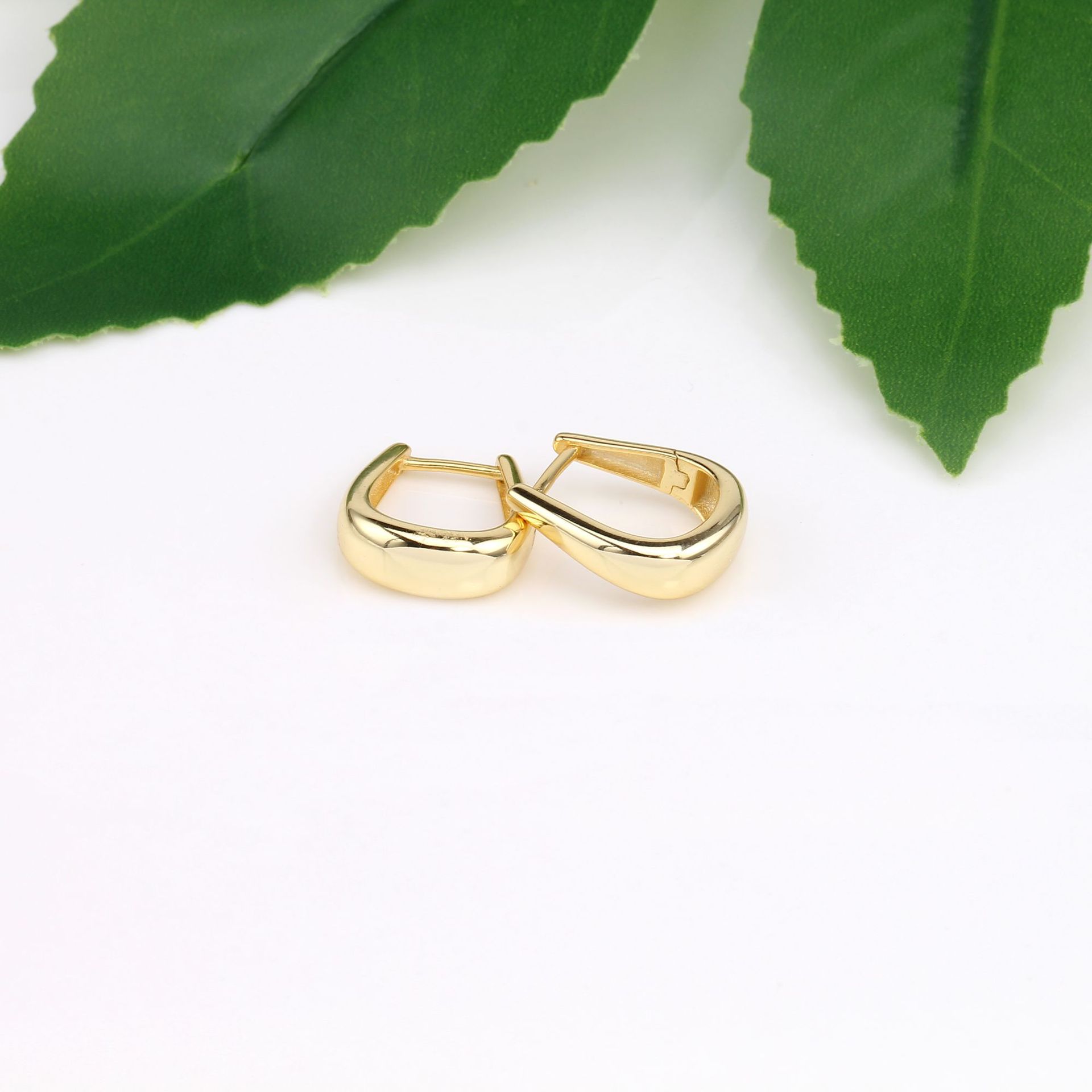 1 Pair Simple Style U Shape Plating Sterling Silver Gold Plated Earrings display picture 7