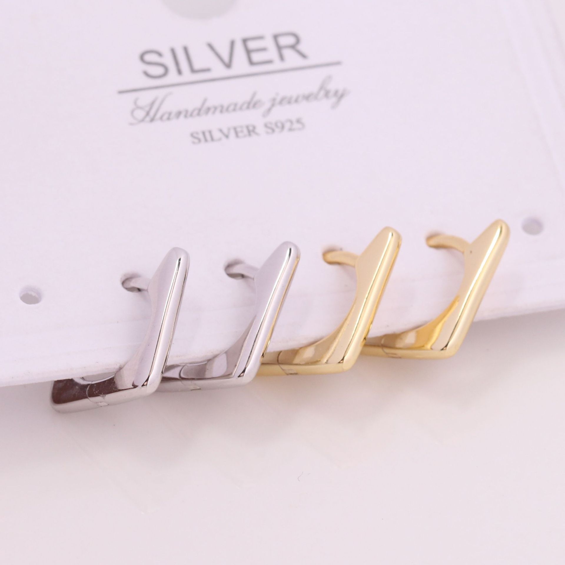 1 Pair Simple Style Solid Color Sterling Silver Earrings display picture 5