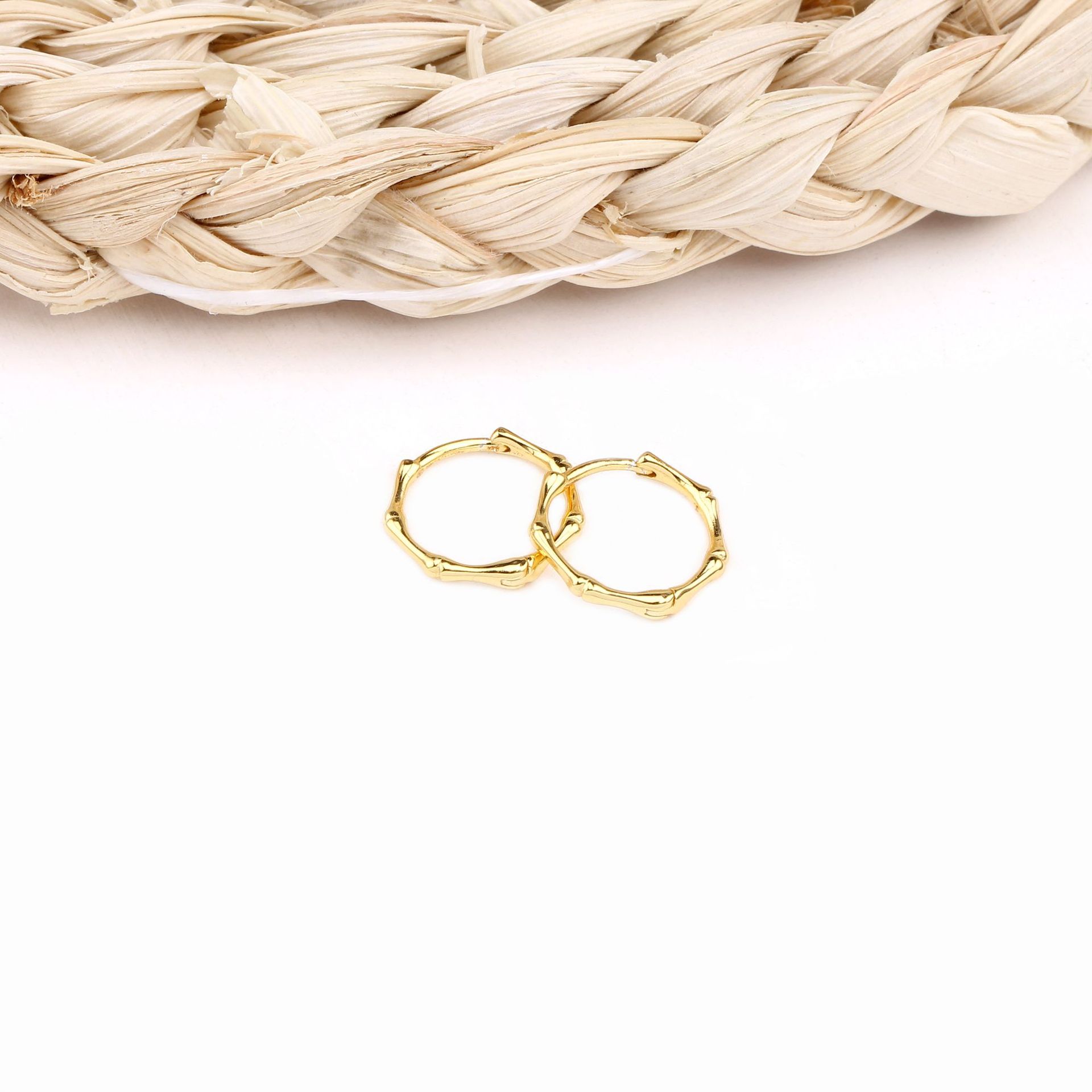 1 Pair Simple Style Waves Plating Sterling Silver Gold Plated Earrings display picture 5