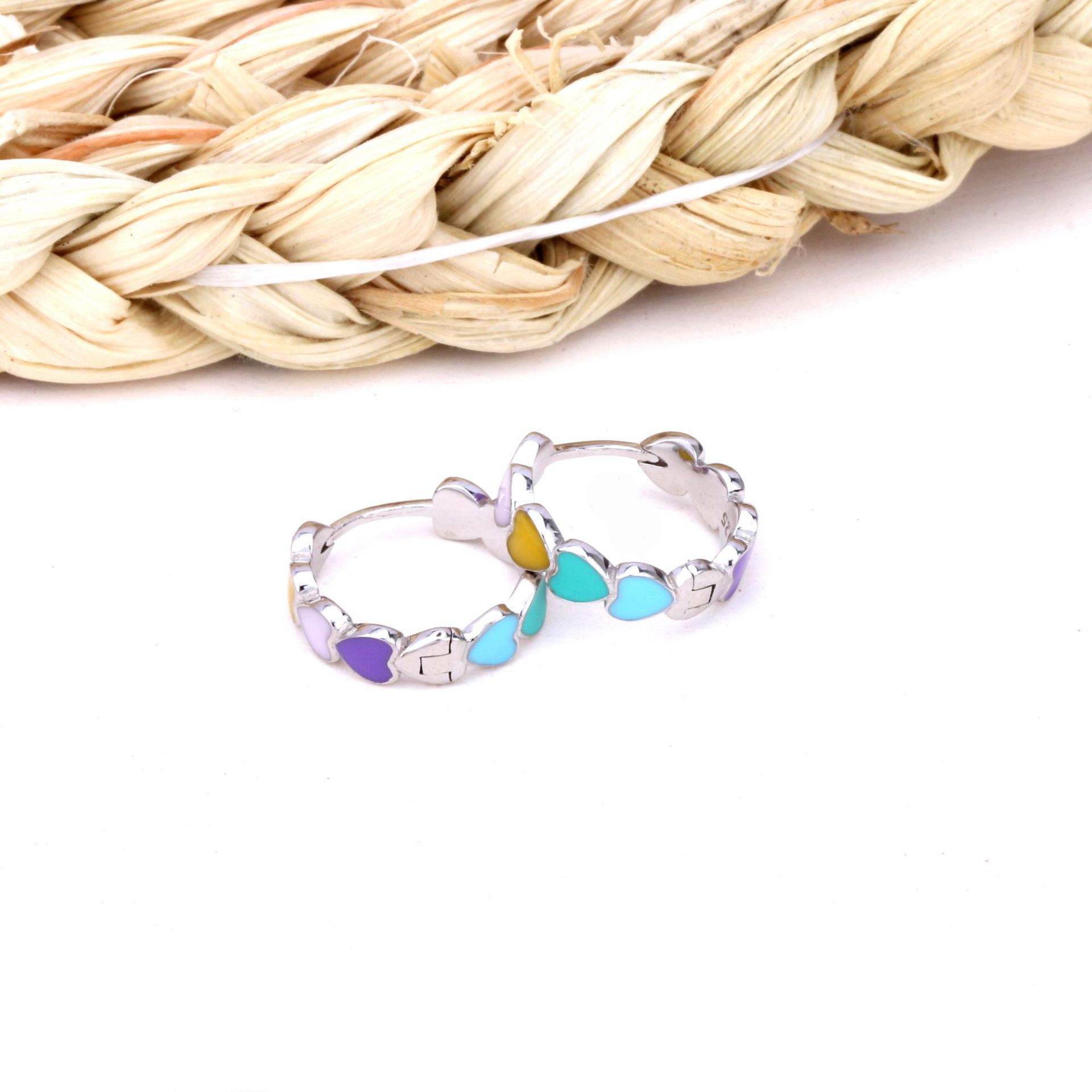 1 Pair Simple Style Heart Shape Enamel Sterling Silver Earrings display picture 9