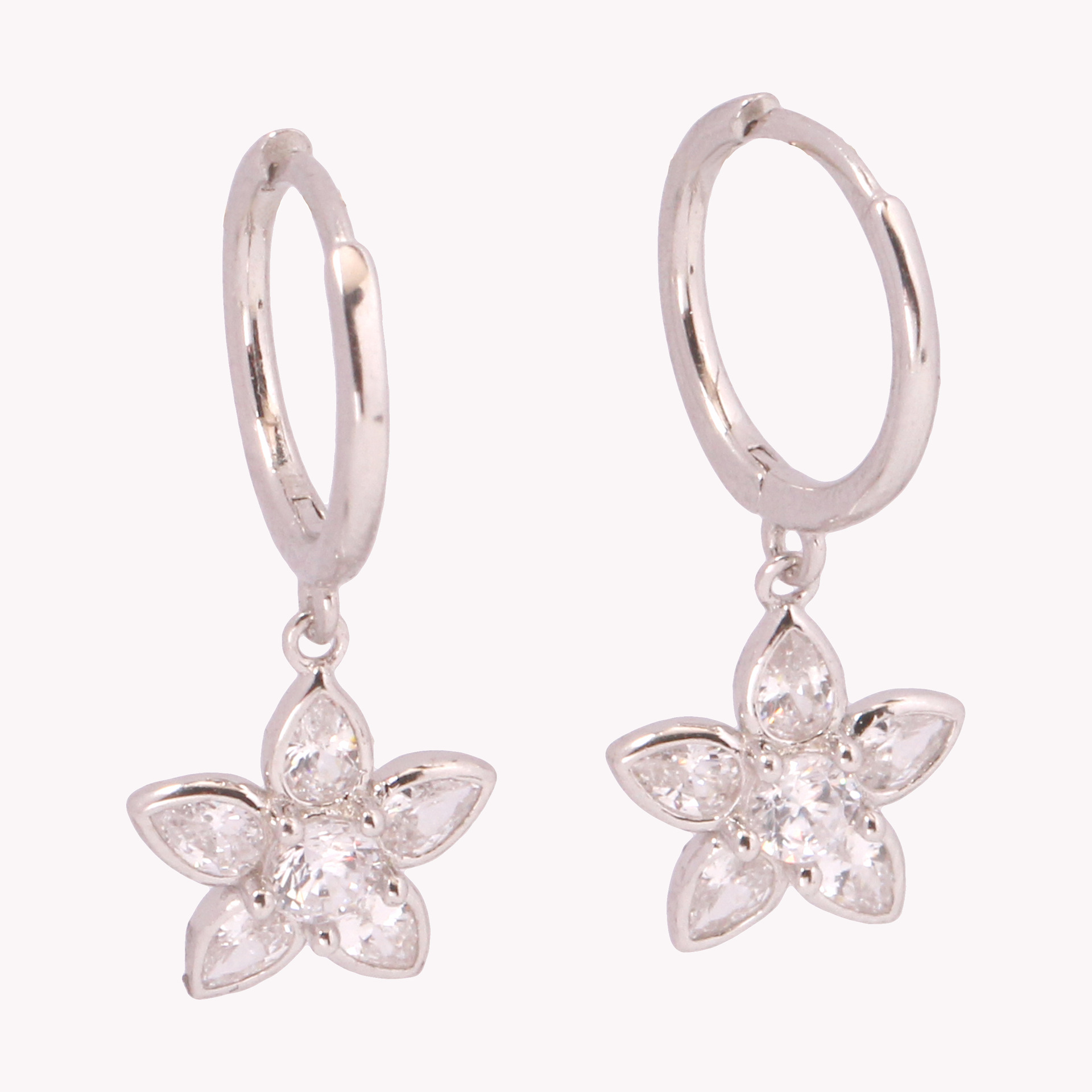 1 Pair Retro Simple Style Flower Inlay Sterling Silver Zircon Drop Earrings display picture 3