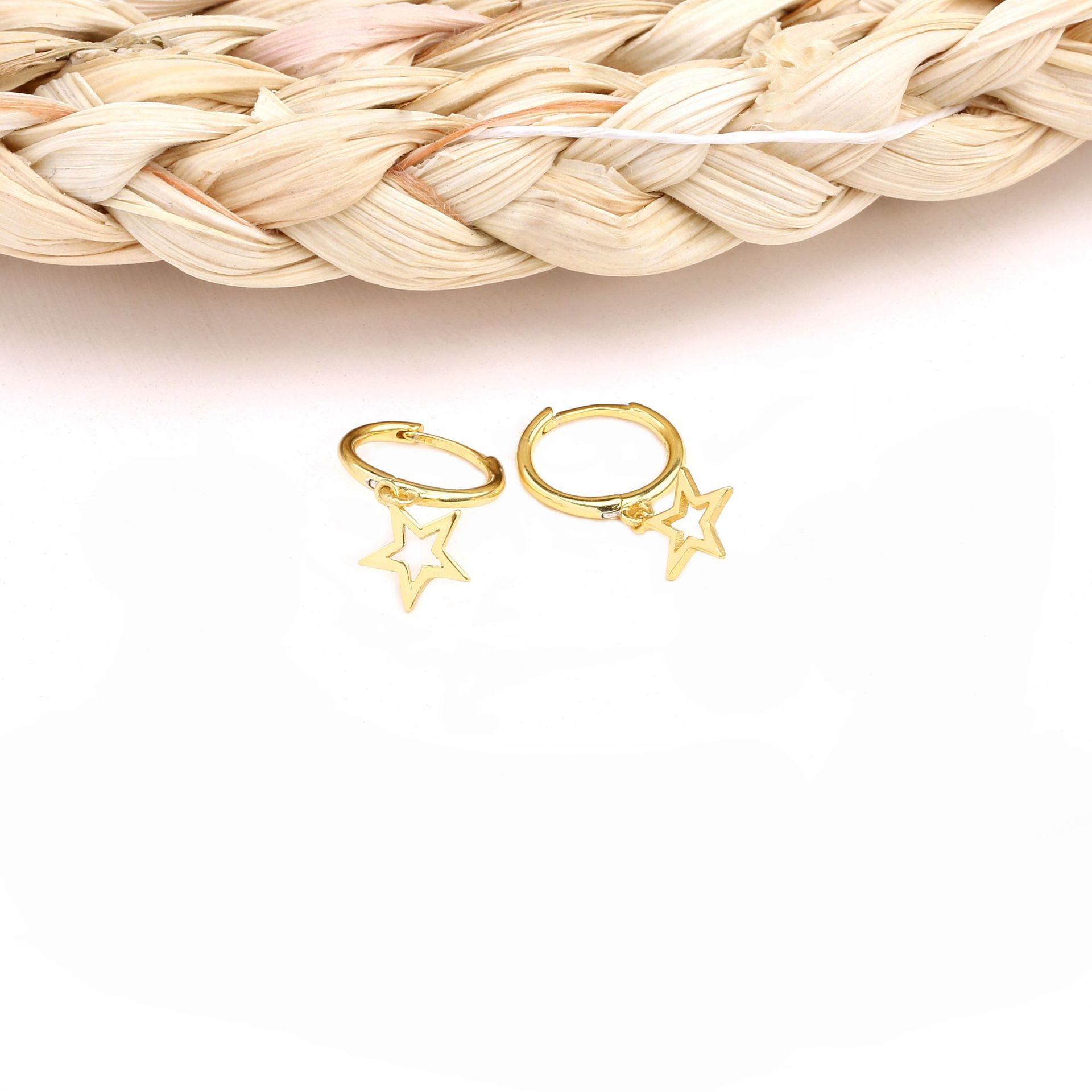 1 Pair Simple Style Classic Style Star Plating Sterling Silver Gold Plated Drop Earrings display picture 5