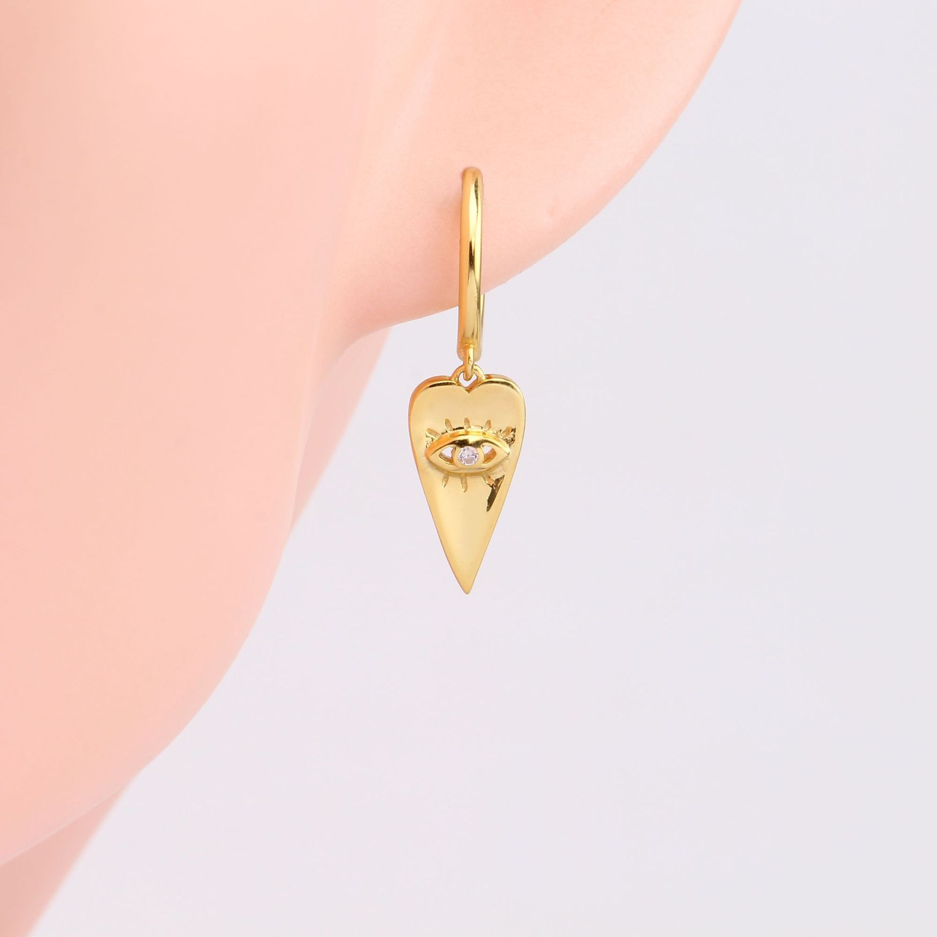1 Pair Simple Style Heart Shape Plating Sterling Silver Gold Plated Drop Earrings display picture 4