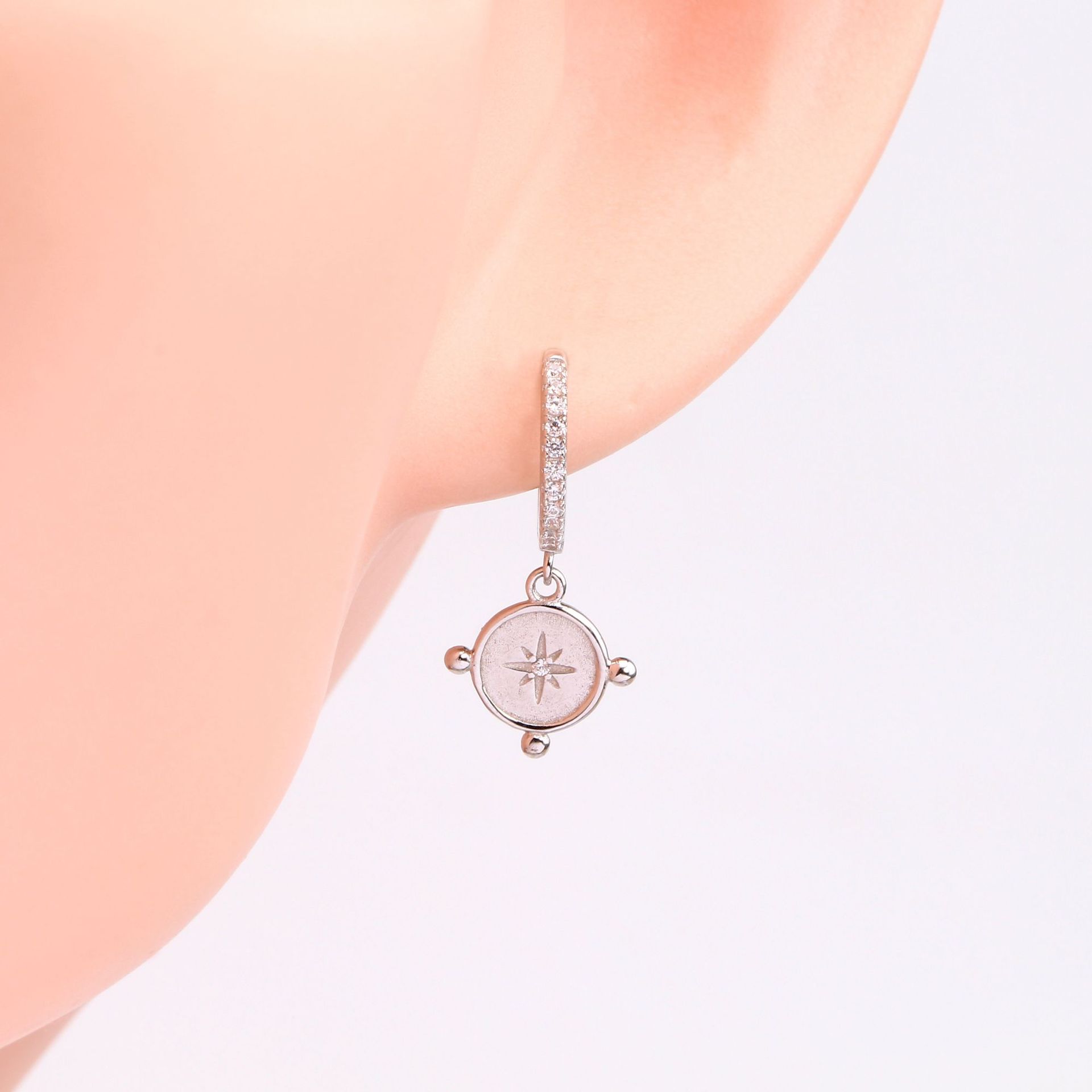1 Pair Simple Style Star Plating Sterling Silver Gold Plated Drop Earrings display picture 4