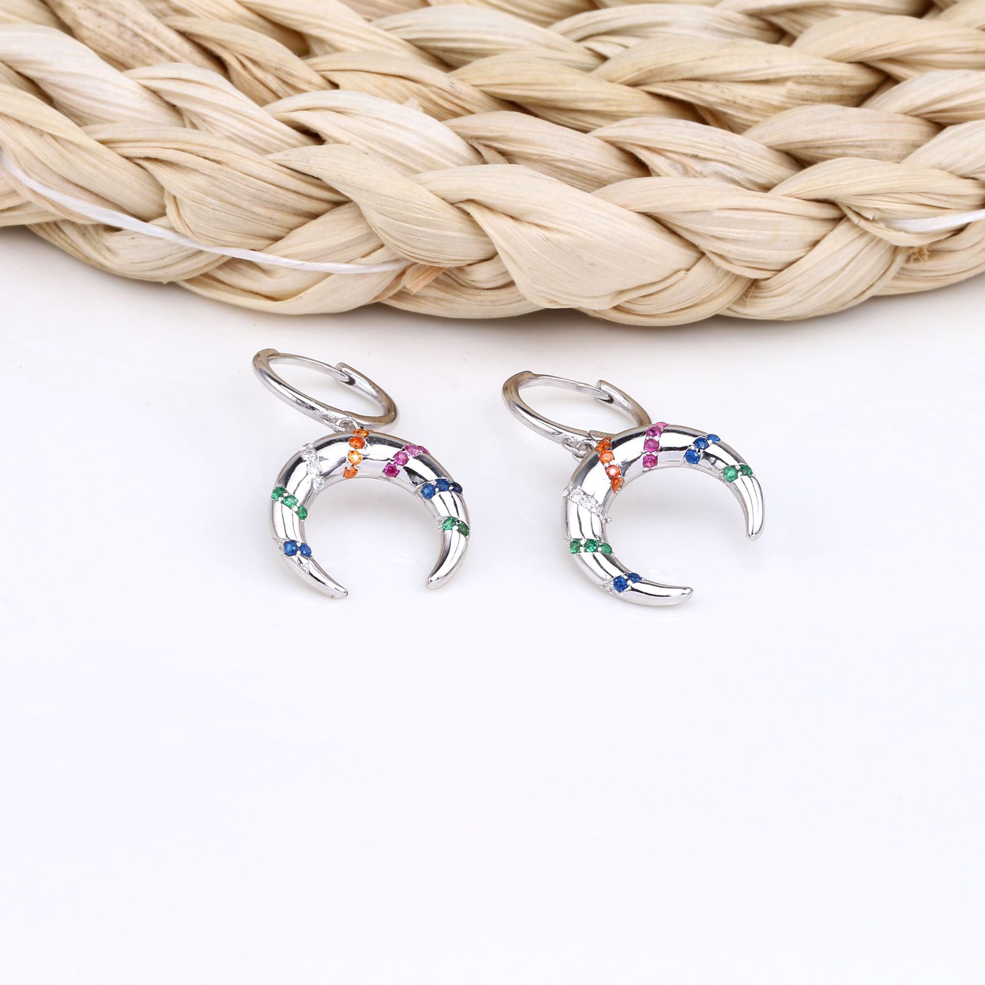 1 Pair Simple Style Moon Inlay Sterling Silver Zircon Drop Earrings display picture 8