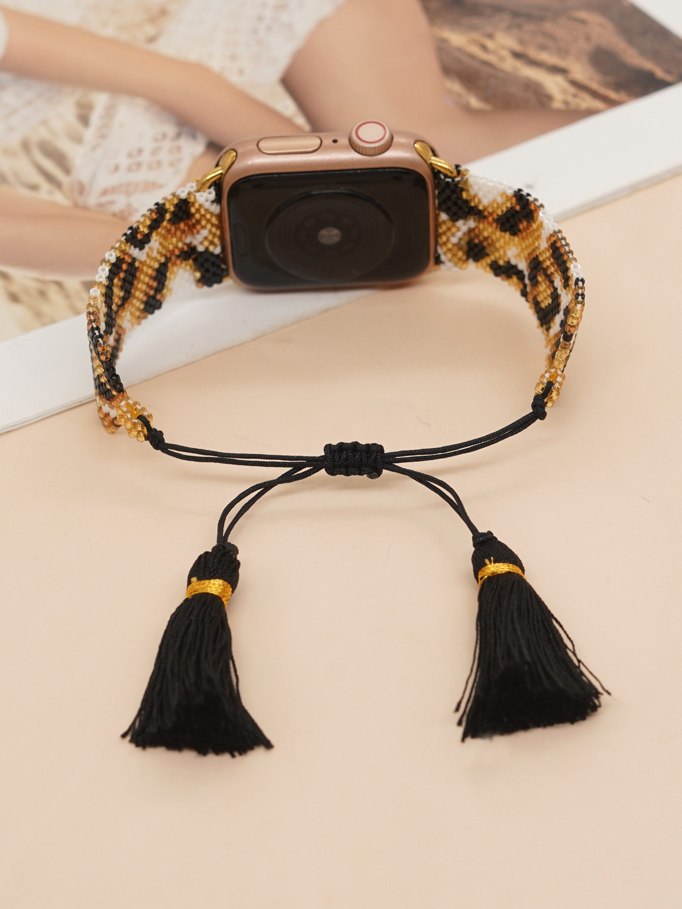 Applicable To Special-interest Design European And American Style Bead Woven Personalized Tassel  Watch 1-8 Generation Watch Band display picture 3