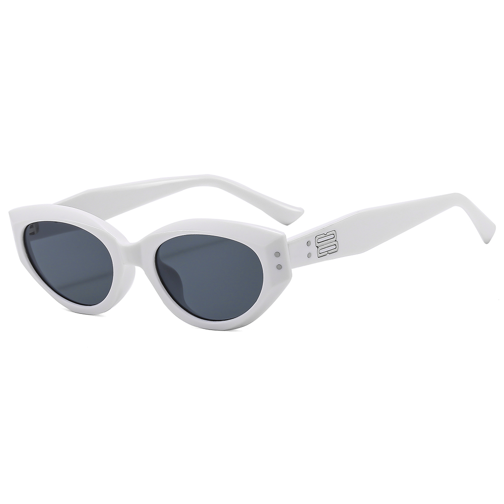 Streetwear Solid Color Pc Polygon Rivet Full Frame Glasses display picture 4