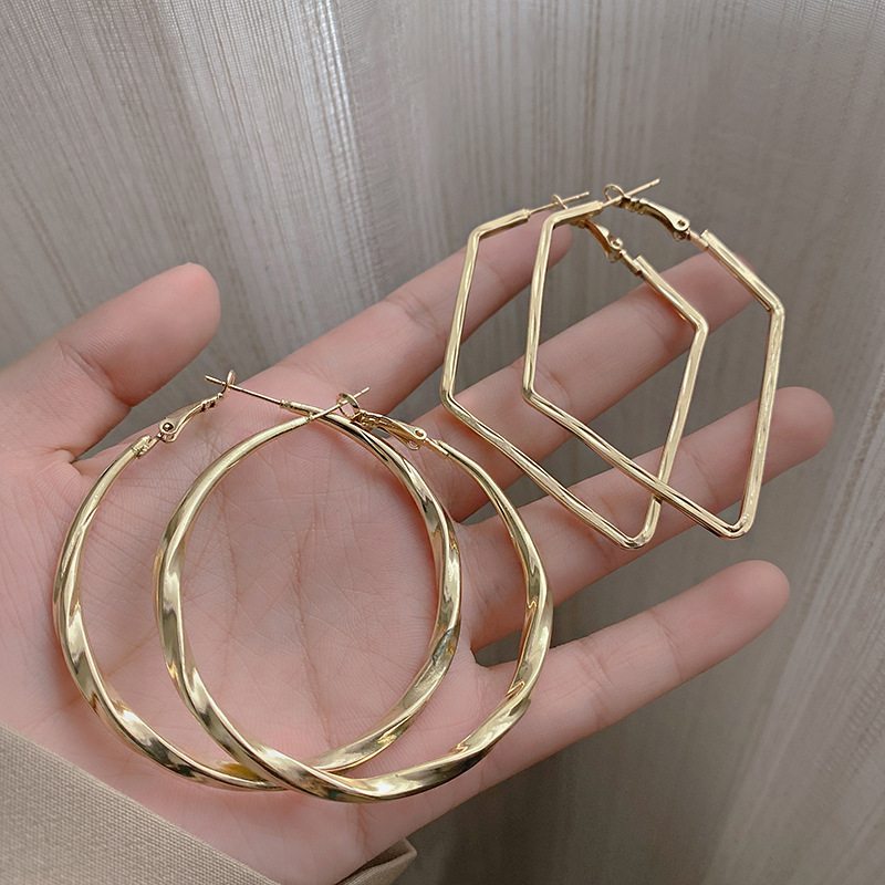 1 Pair Roman Style Streetwear Geometric Alloy Gold Plated Earrings display picture 2