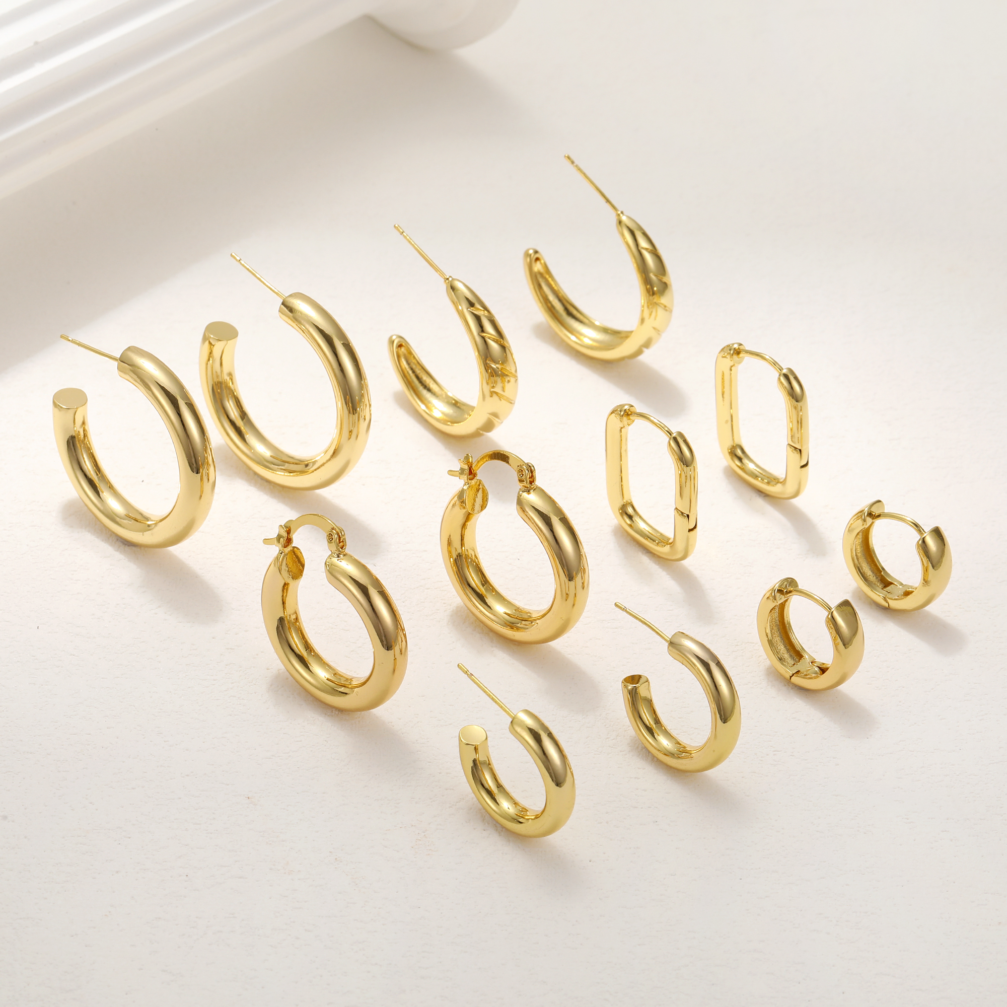 1 Pair Simple Style C Shape Plating Inlay Copper Zircon Hoop Earrings Ear Studs display picture 2