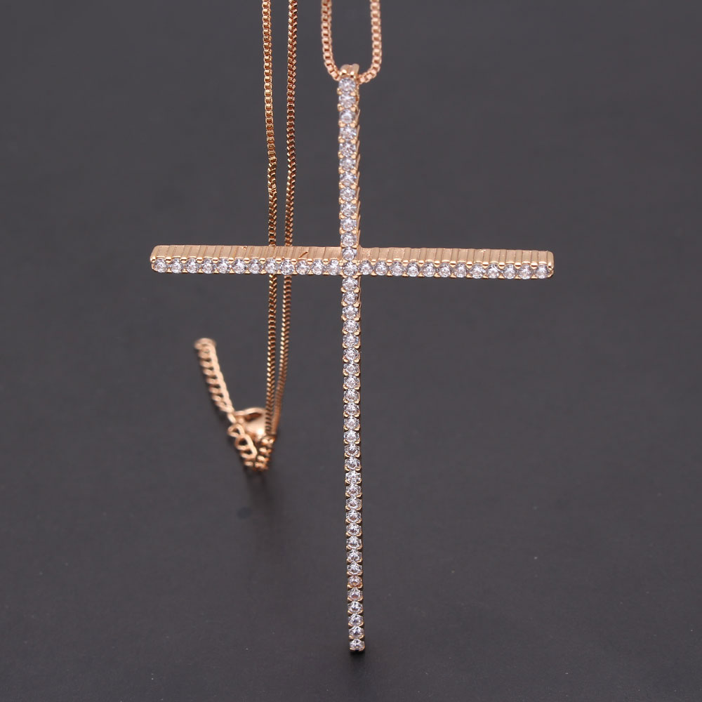 Simple Style Cross Copper Plating Inlay Zircon Gold Plated Pendant Necklace display picture 4