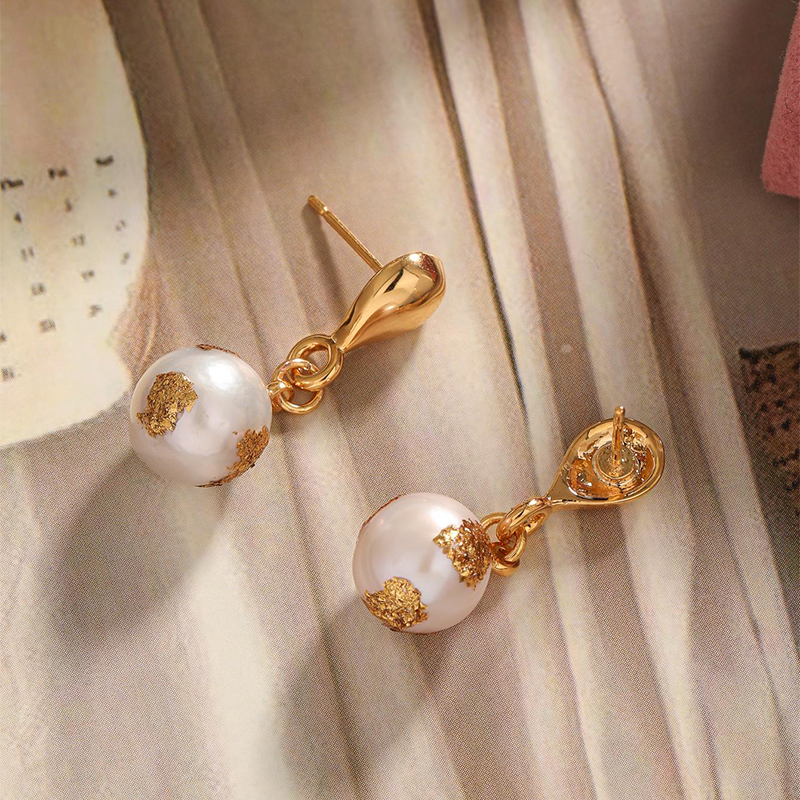 1 Pair Simple Style Round Plating Freshwater Pearl 18k Gold Plated Drop Earrings display picture 8