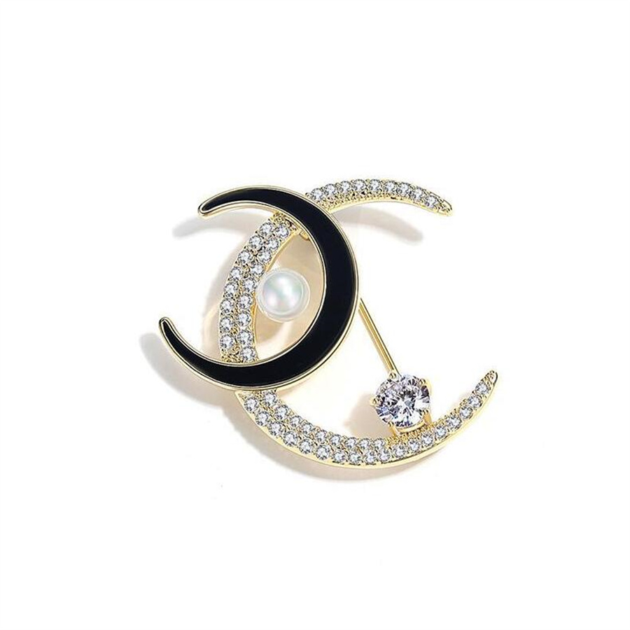 Sweet Moon Alloy Inlay Rhinestones Women's Brooches 1 Piece display picture 3