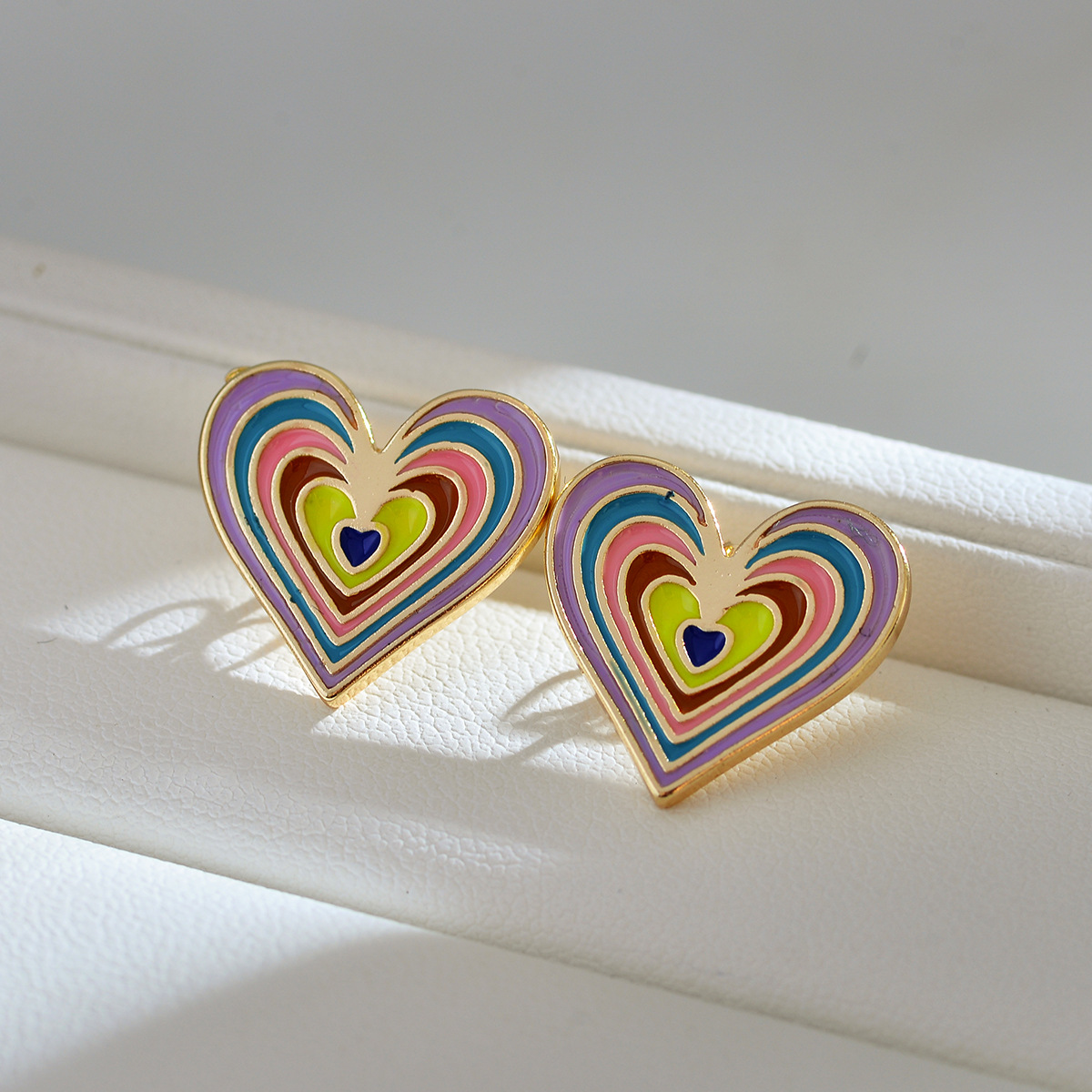 1 Pair Simple Style Heart Shape Enamel Copper Ear Studs display picture 3